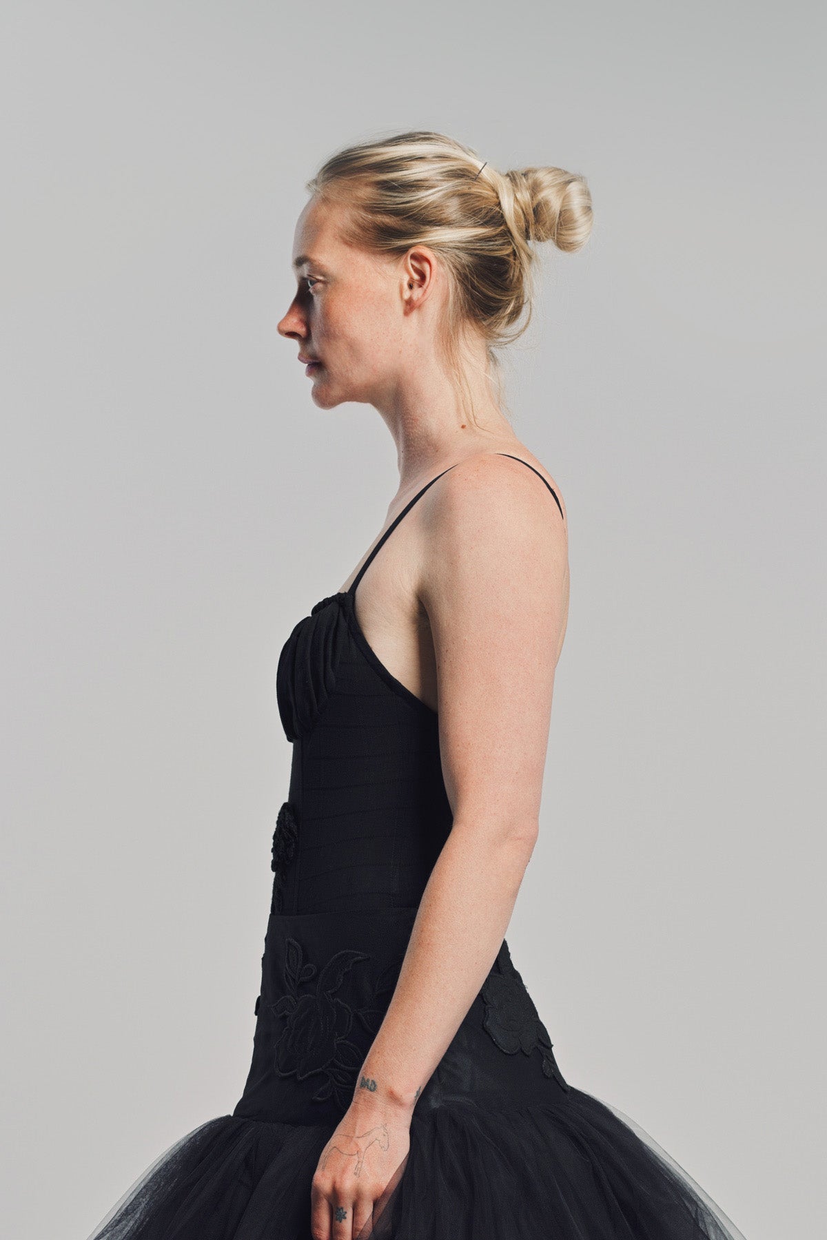 CAROLINE HU | ROSES EMBROIDERED BODYSUIT