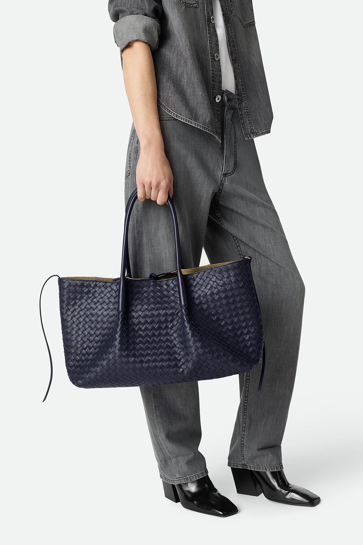 BOTTEGA VENETA | SMALL INTRECCIATO ZIPPED TOTE