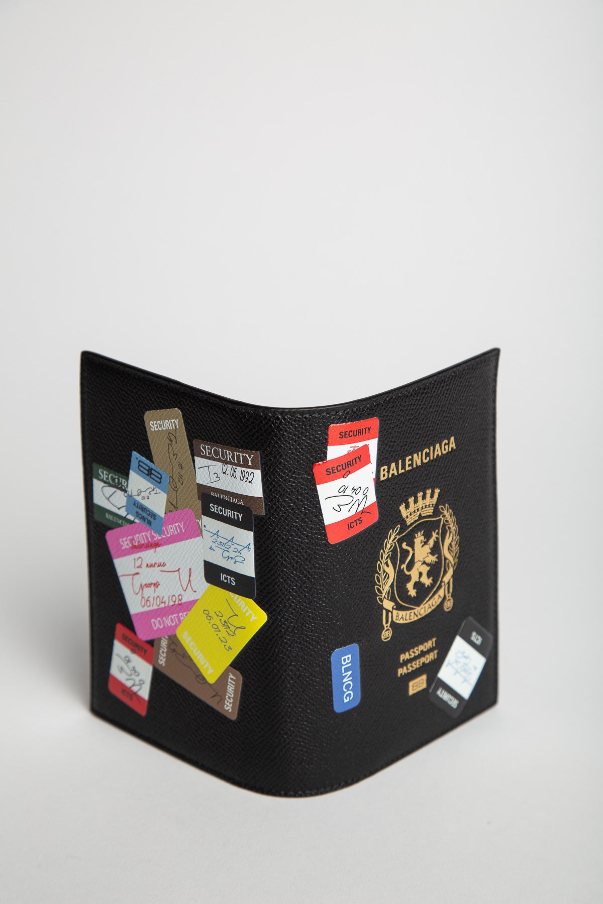 BALENCIAGA | PASSPORT HOLDER