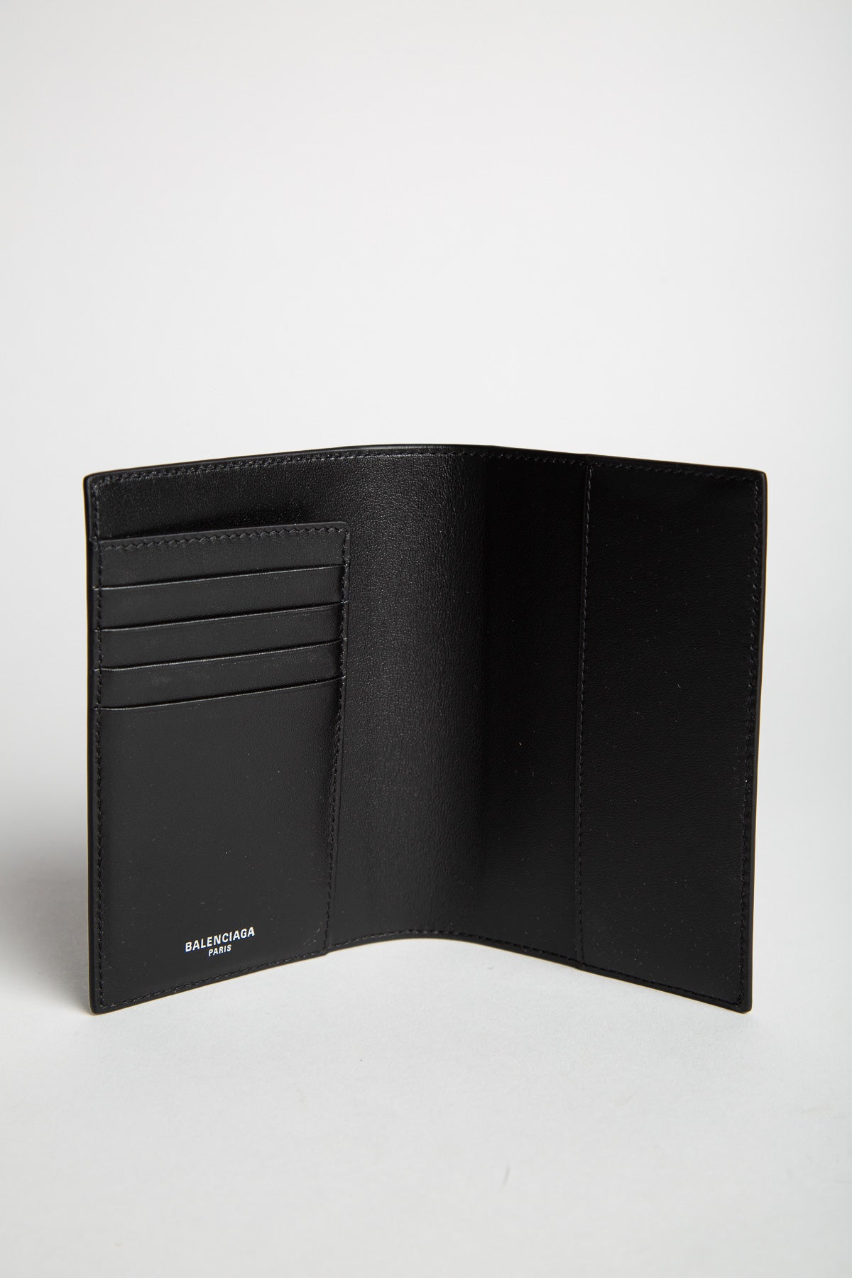 BALENCIAGA | PASSPORT HOLDER