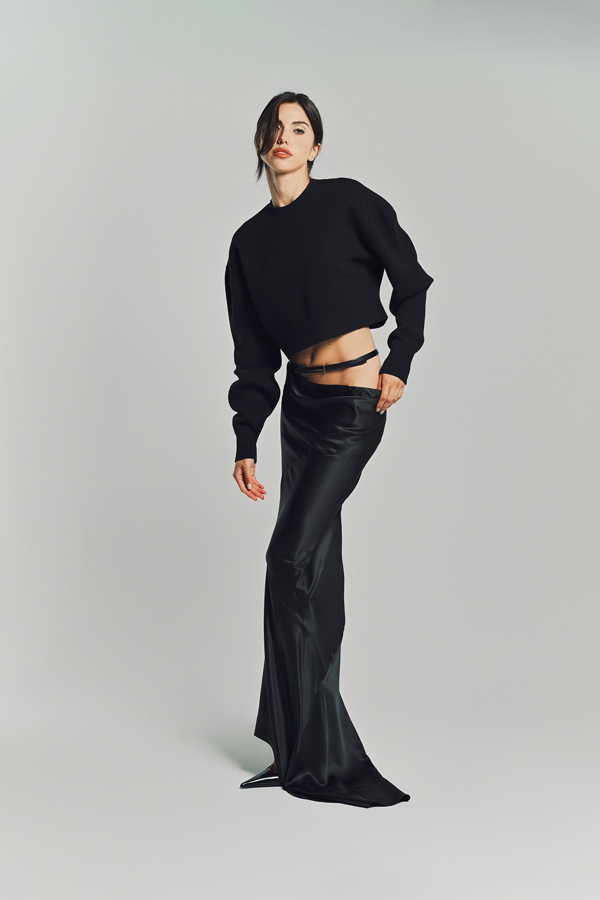 TOM FORD トム フォード ツイストシルクニットセーター MAK1034 YAX286 ブラック S TOM FORD - TOM FORD トム フォード ツイストシルクニットセーター
