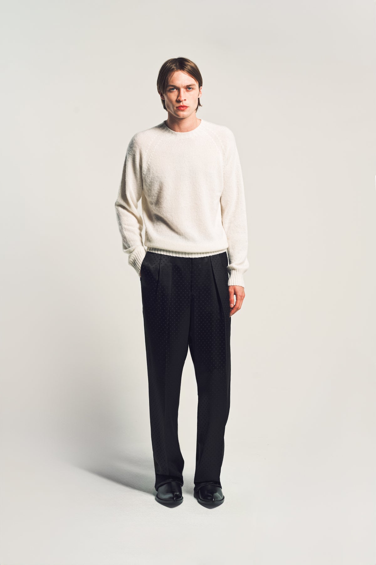 TOM FORD | SCOTTISH TEASEL CASHMERE CREWNECK SWEATER