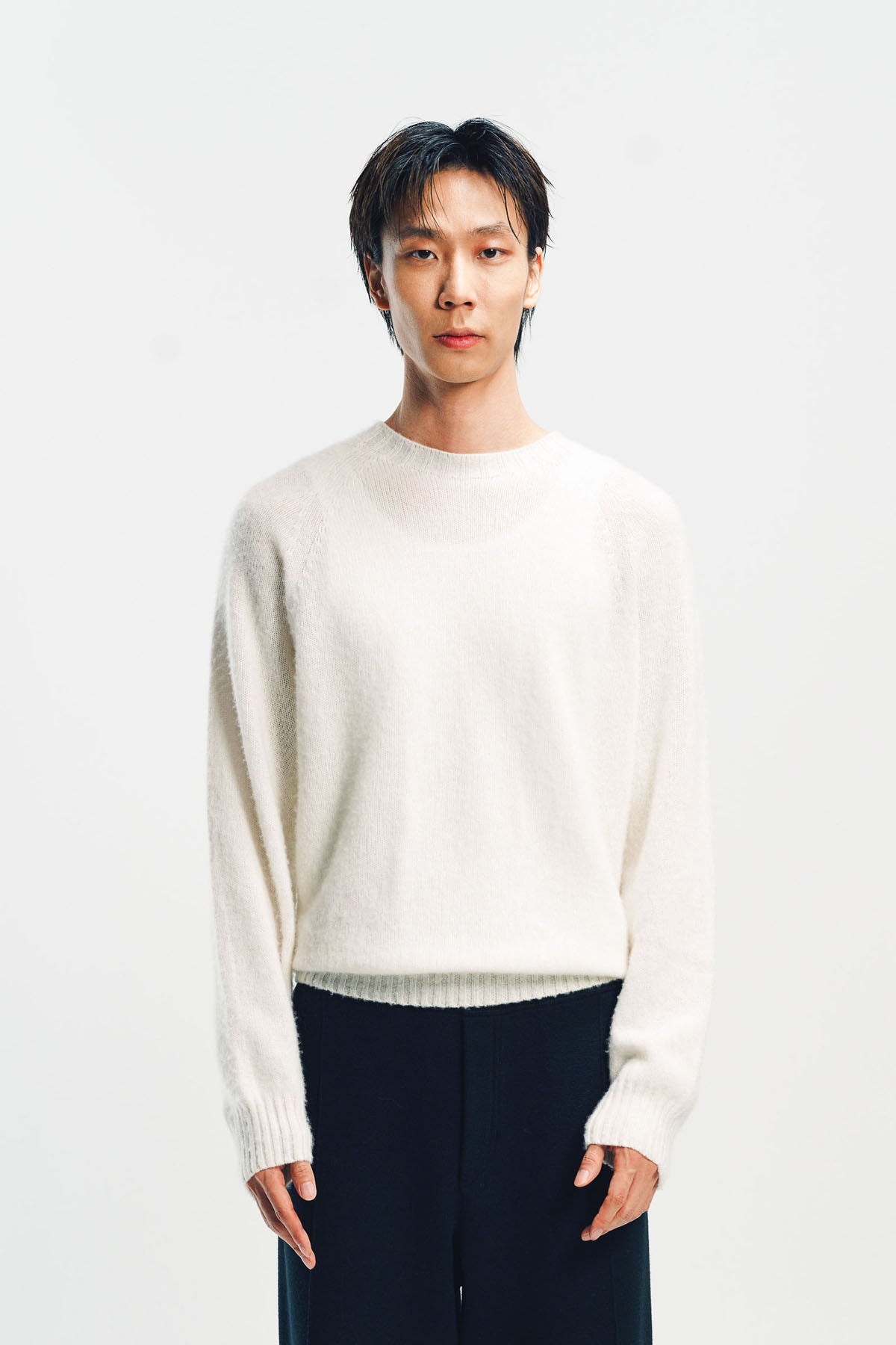 TOM FORD | SCOTTISH TEASEL CASHMERE CREWNECK SWEATER