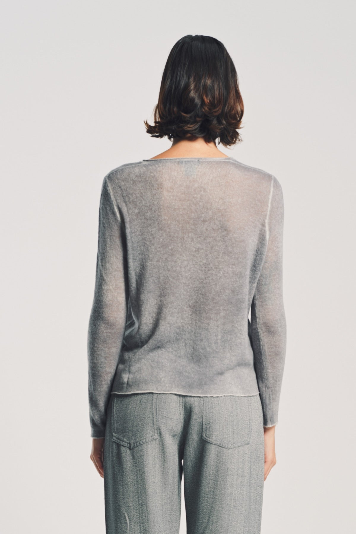 AVANT TOI | PAINTED V-NECK SWEATER