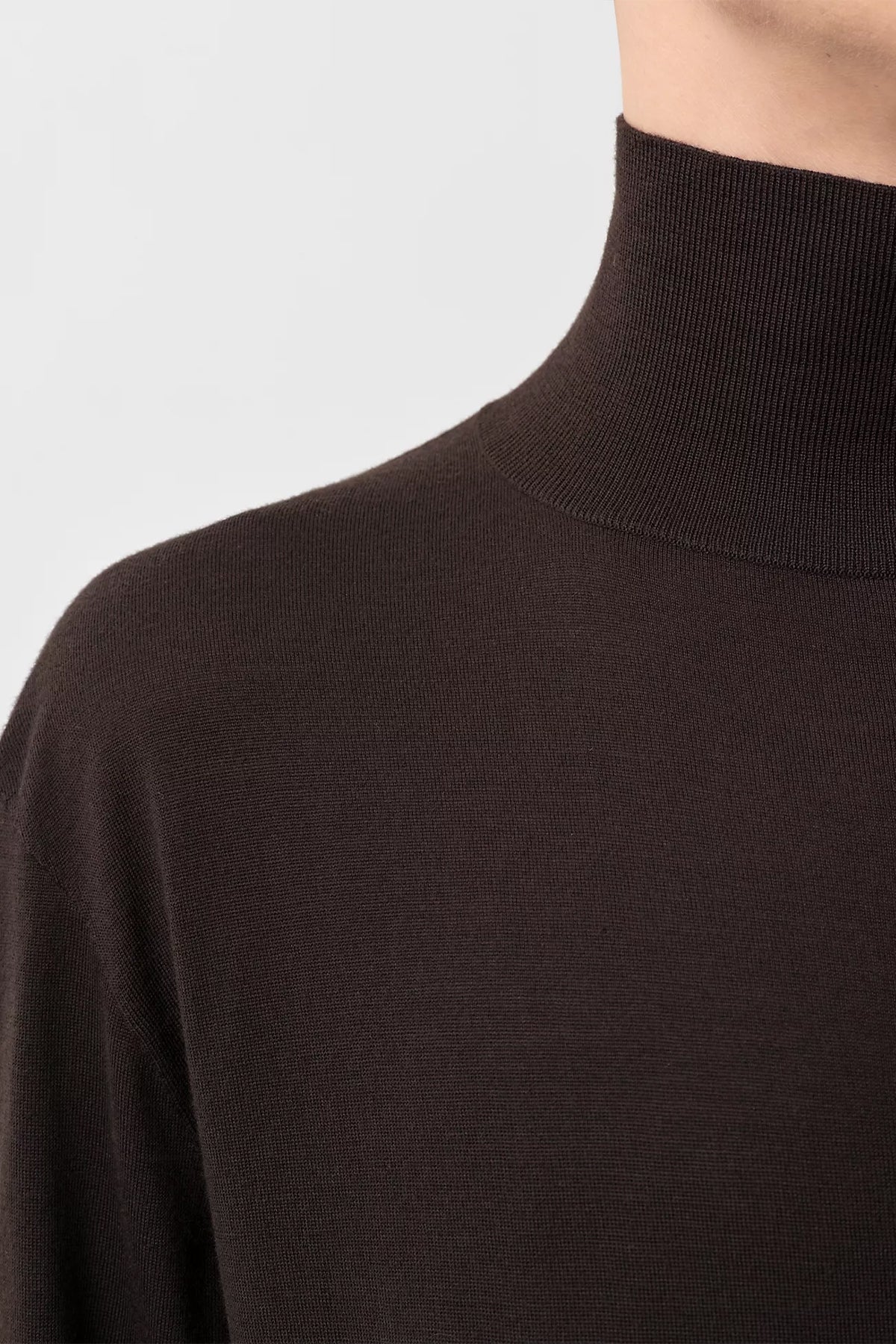 CALVIN KLEIN | ASH TURTLENECK SWEATER