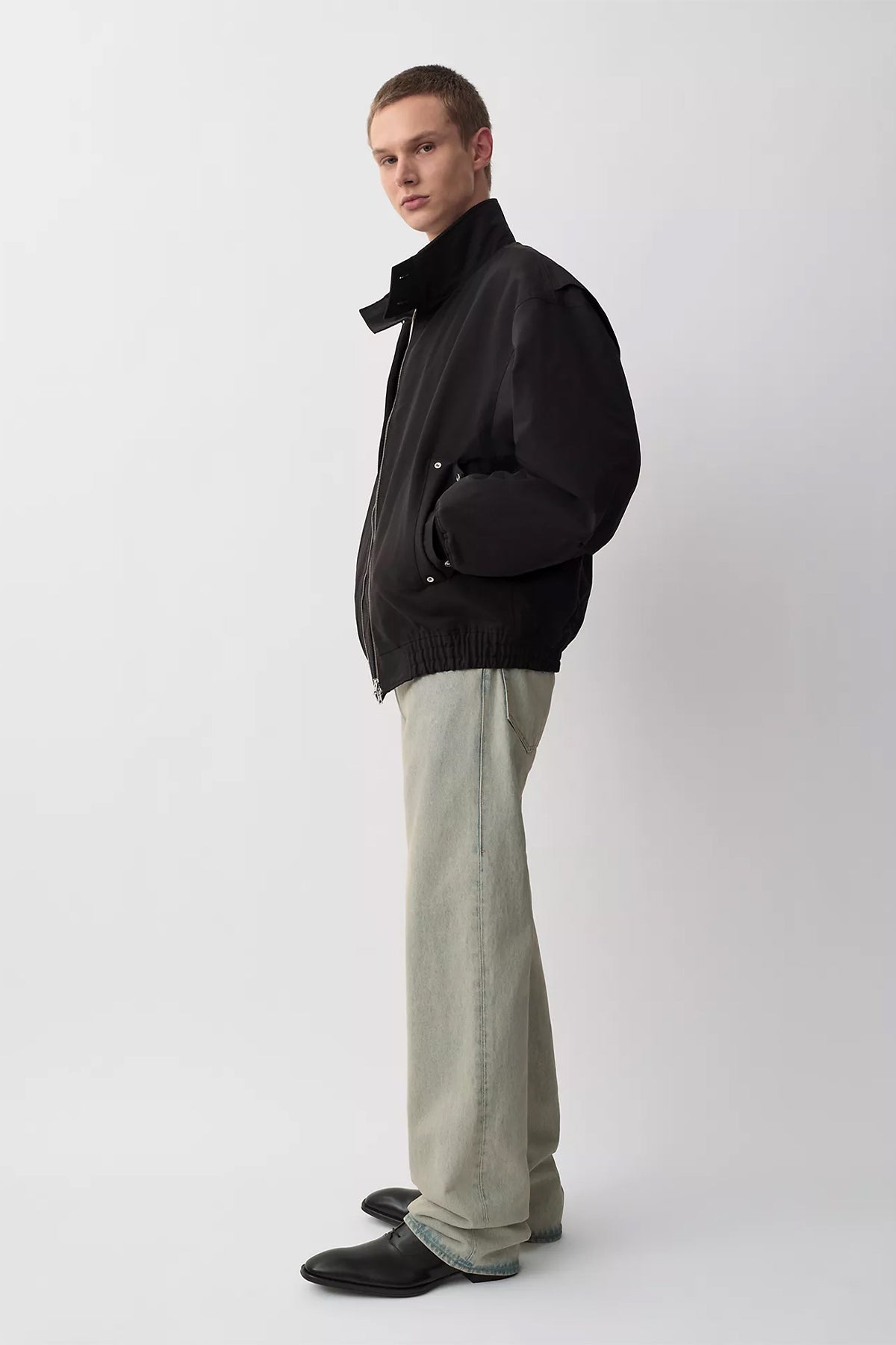 CALVIN KLEIN | 02 RELAXED STRAIGHT JEANS