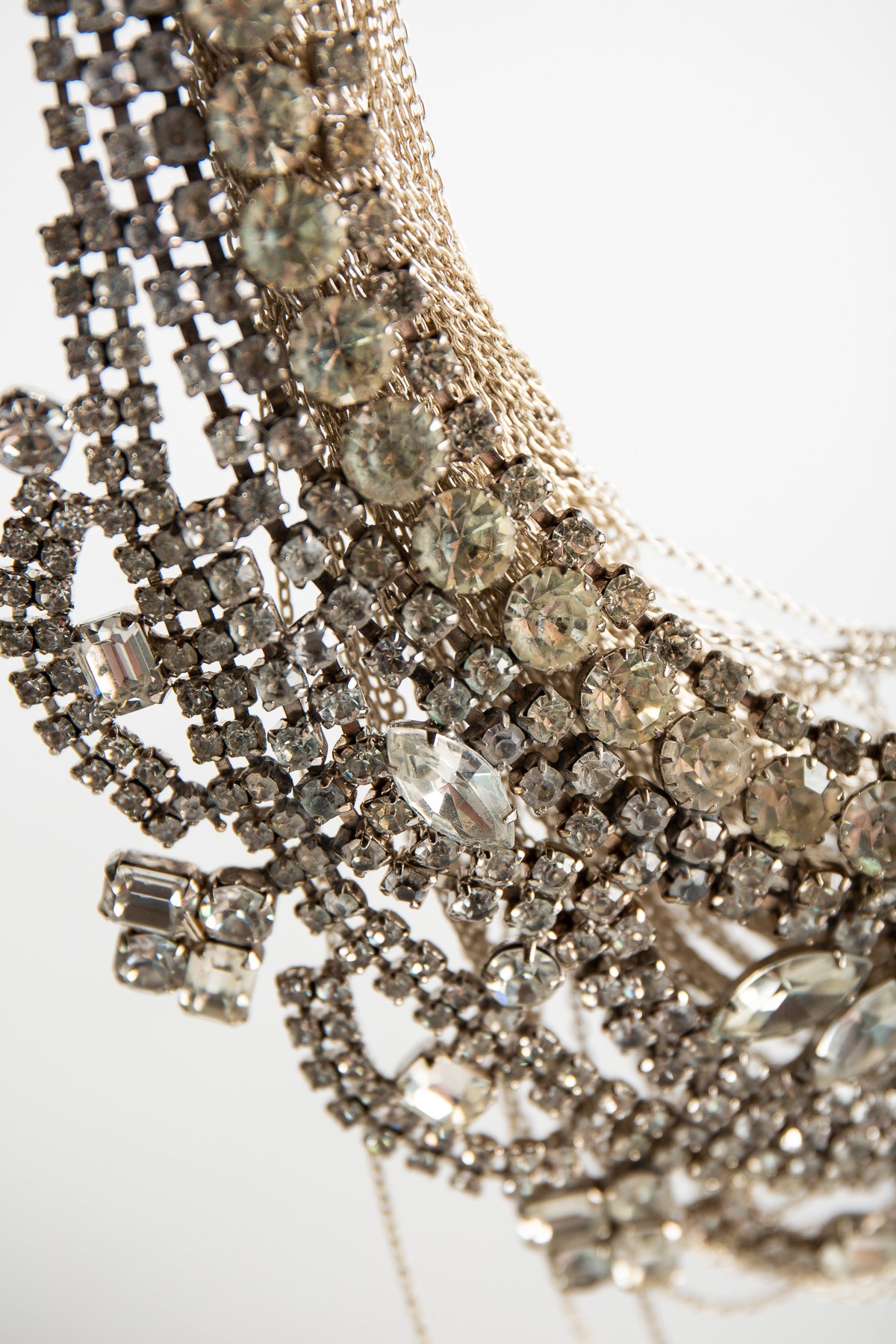 TOM BINNS | LOOSE CHAINS CRYSTAL NECKLACE