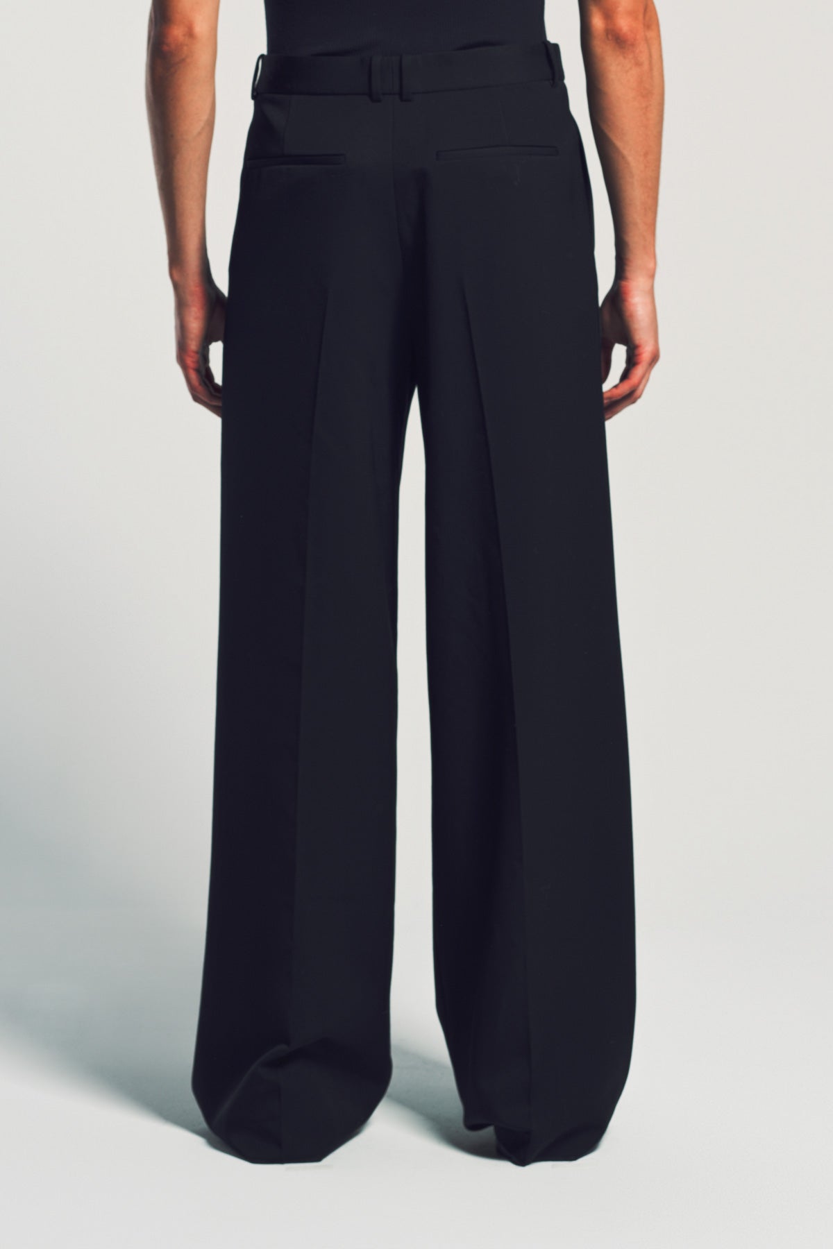 SAINT LAURENT ブラック ガウチョパンツ F36 SAINT LAURENT | WIDE-LEG TUXEDO PANTS