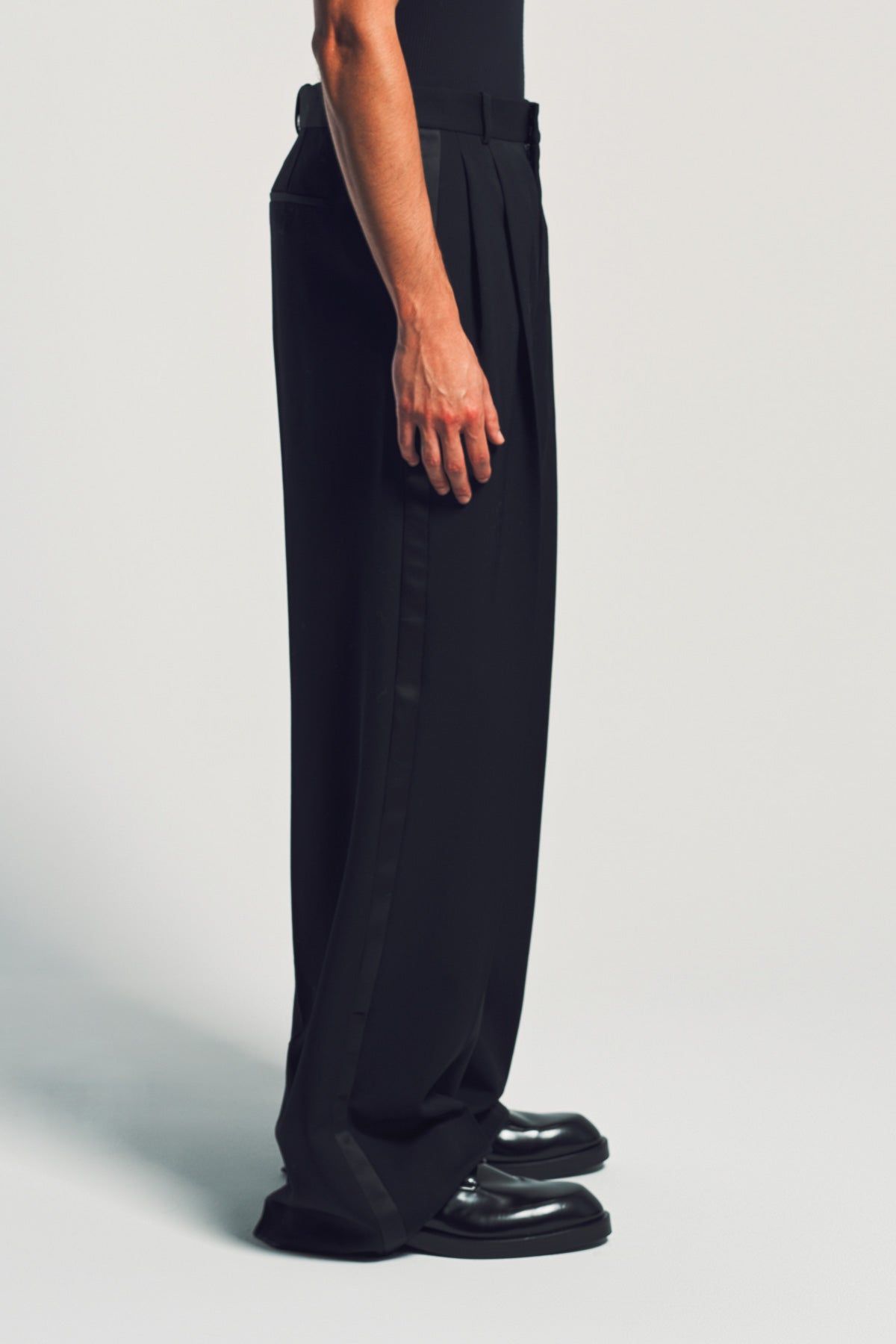 SAINT LAURENT | WIDE-LEG TUXEDO PANTS