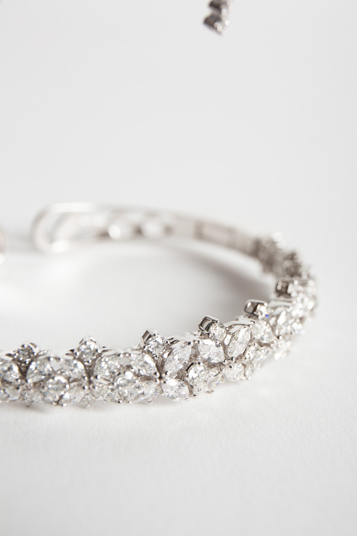YEPREM | Y-COUTURE COIL DIAMOND BRACELET