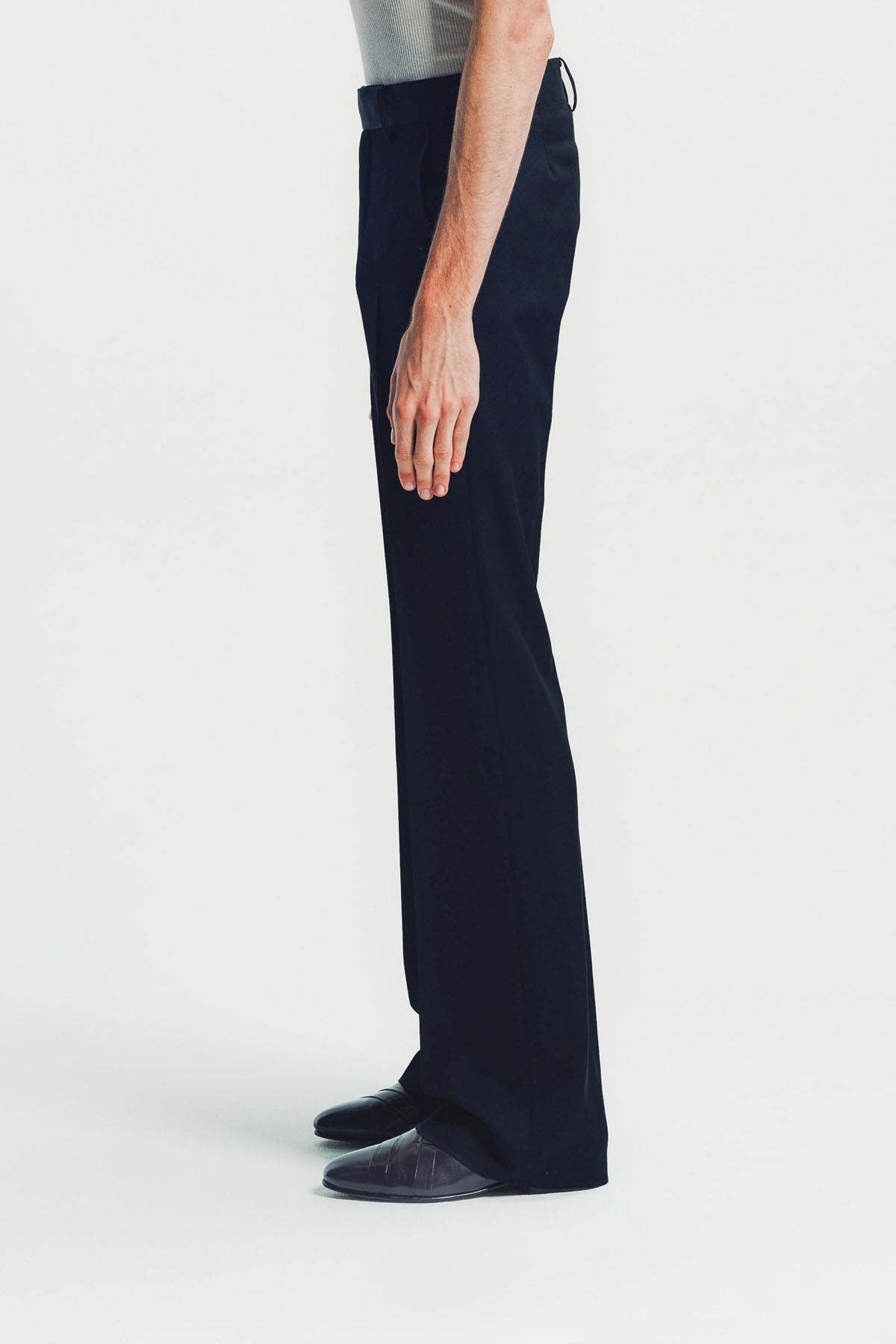 KYOSUKE KUNIMOTO | NOIR FLAT FRONT PANTS