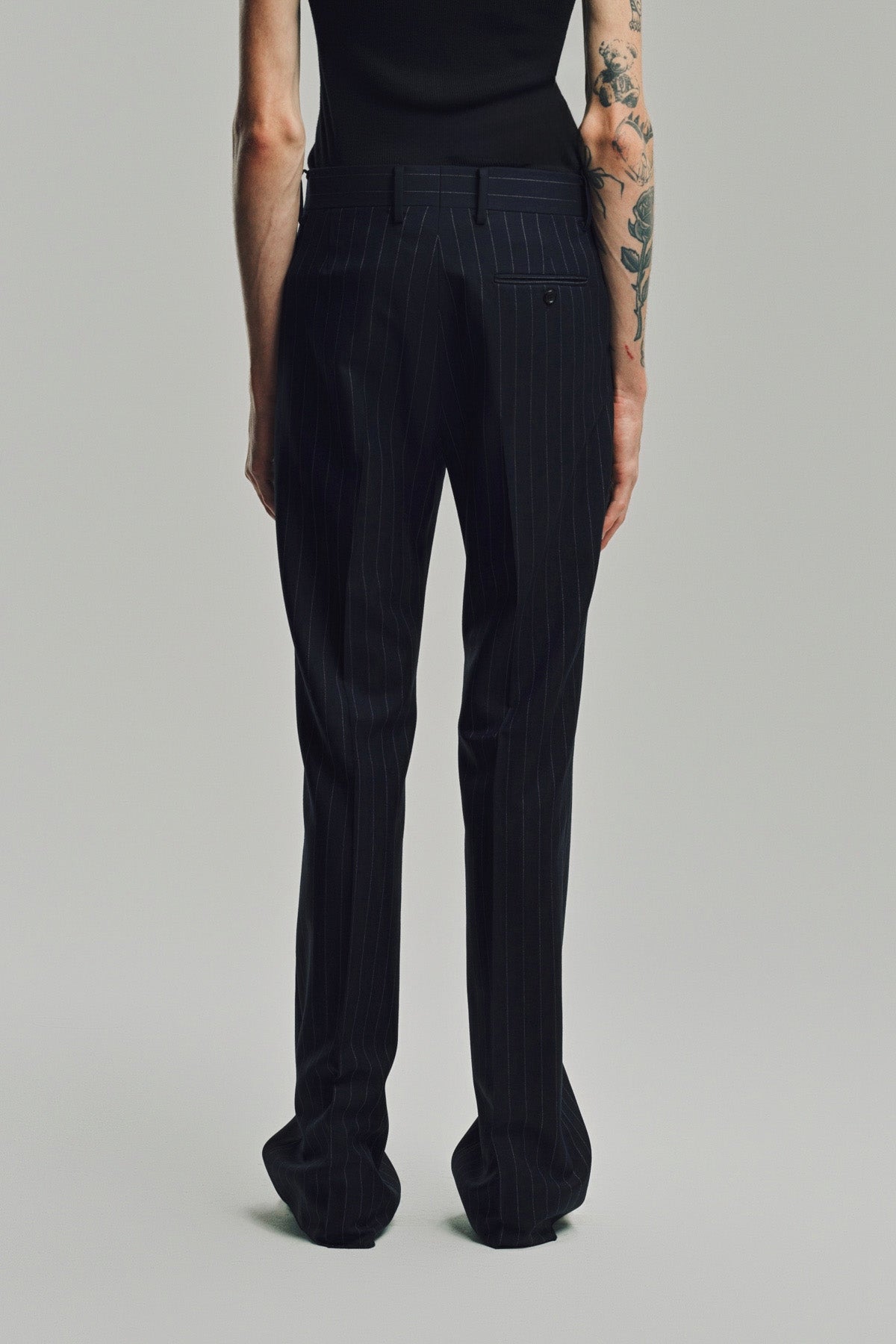 KYOSUKE KUNIMOTO | NAVY FLAT FRONT PANTS