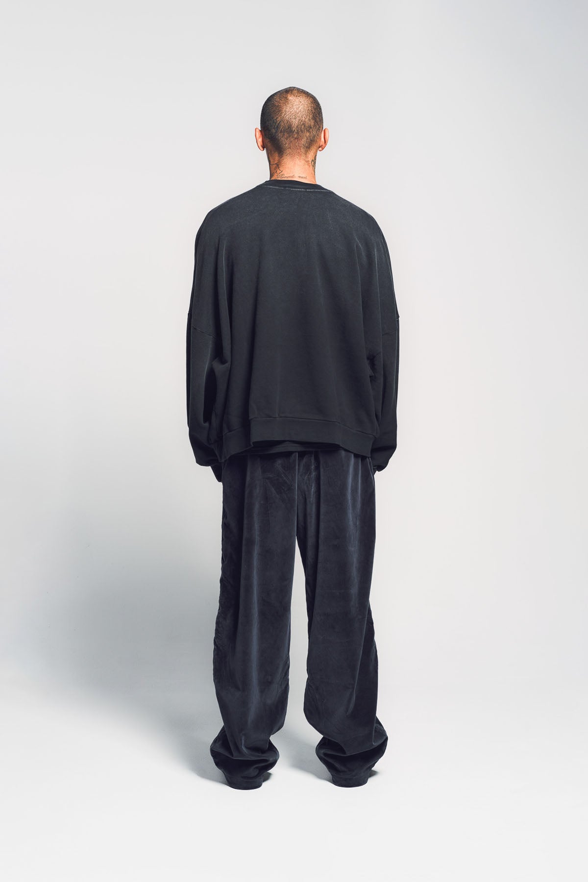 WILLY CHAVARRIA | MAXFIELD FINE FASHIONS HOOLIGAN CREWNECK