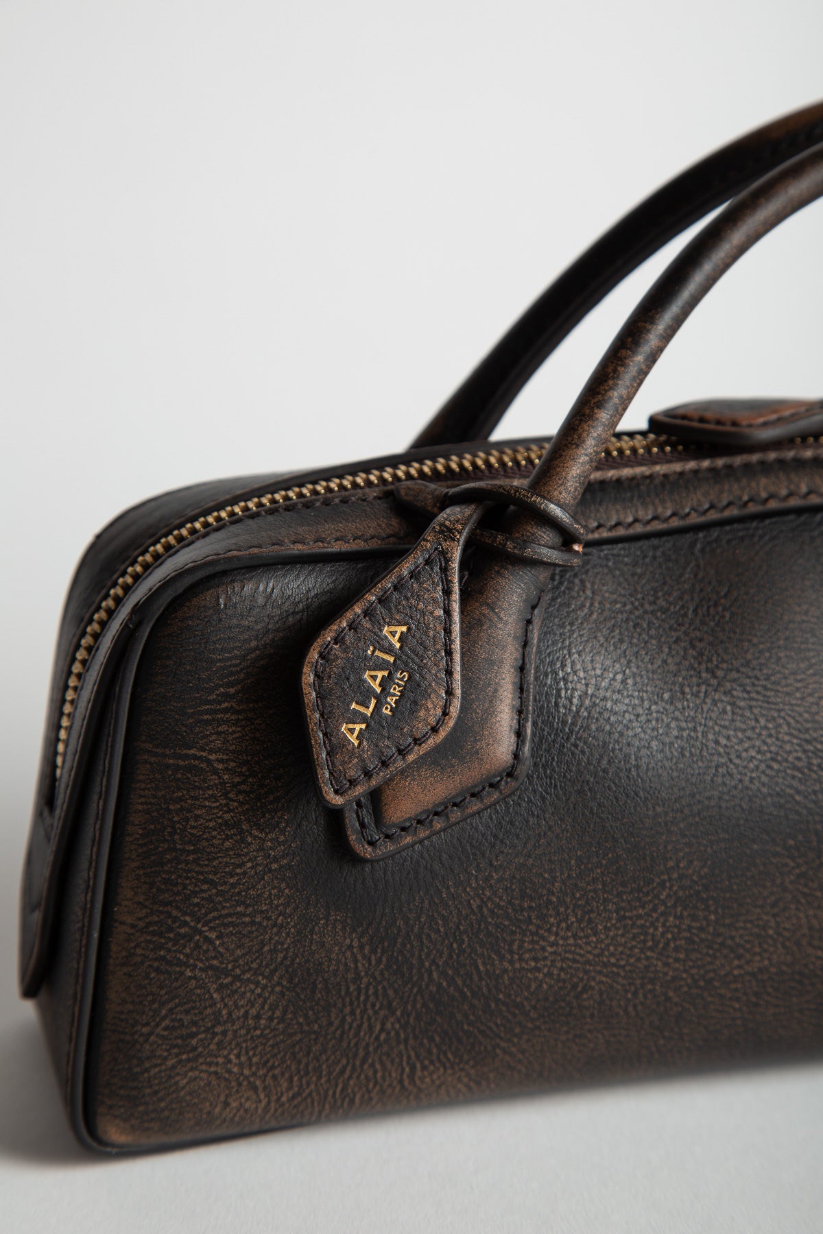 ALAÏA | LE TECKEL CLUTCH