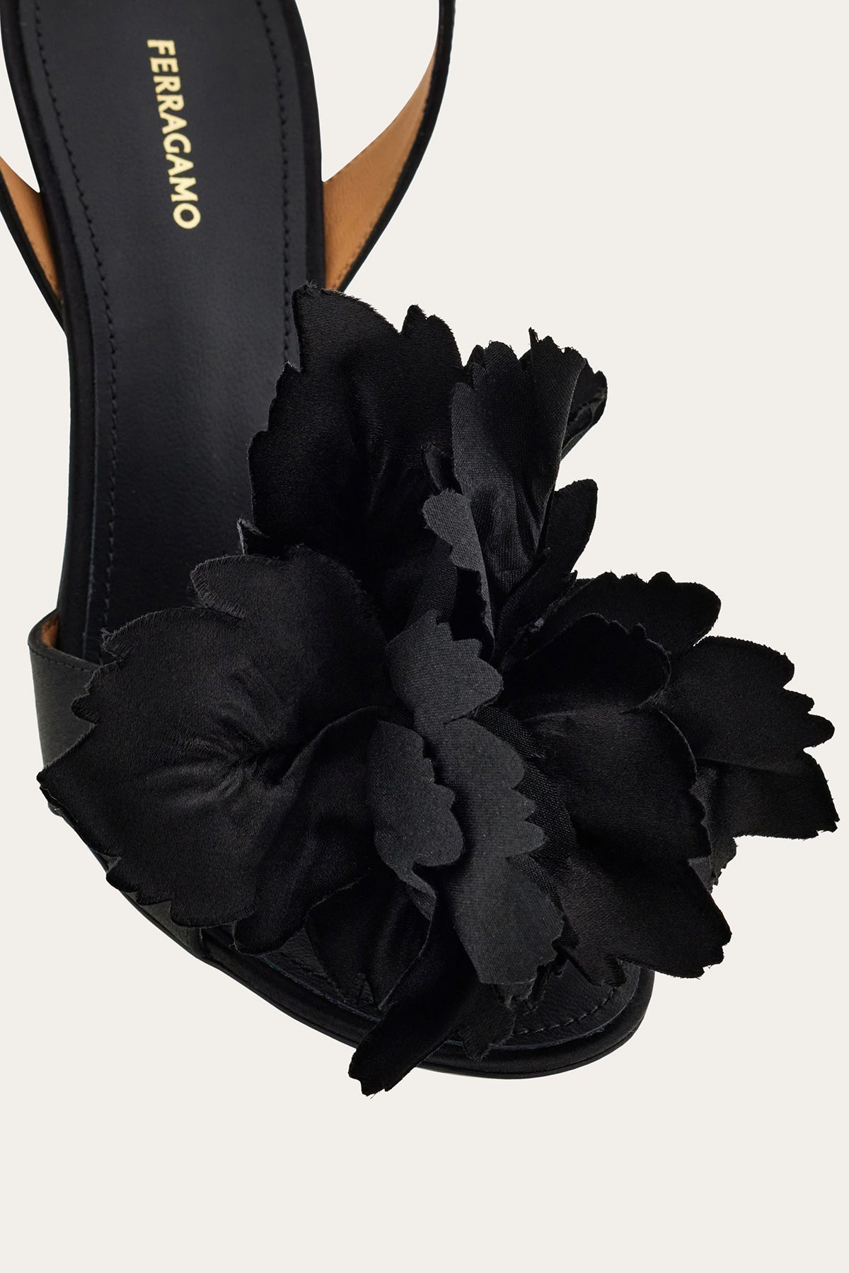 FERRAGAMO | FLORAL HEEL