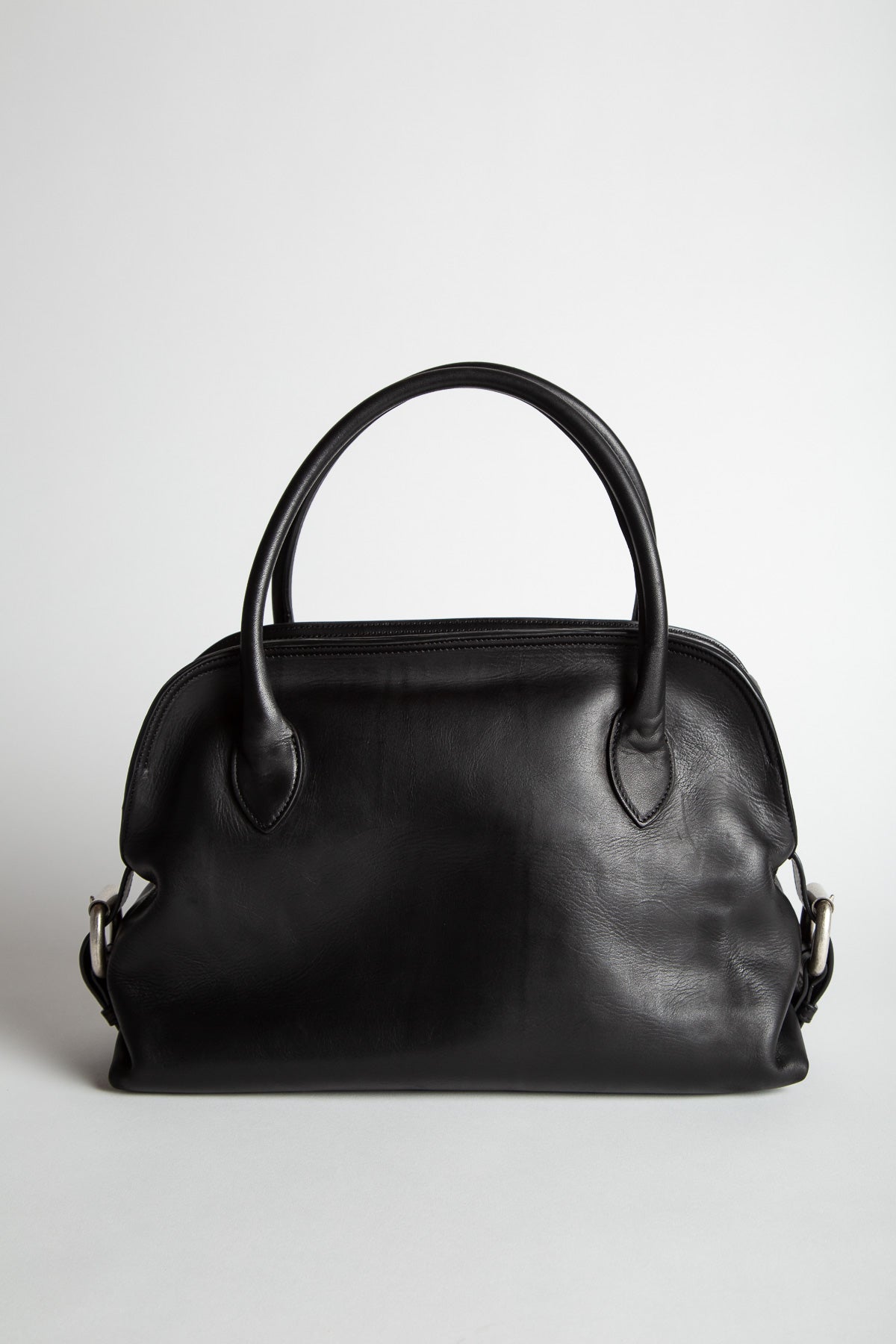 バッグ \"ann demeulemeester\"leather boston bag Ann Demeulemeester Blanche black rectangular leather boston bag