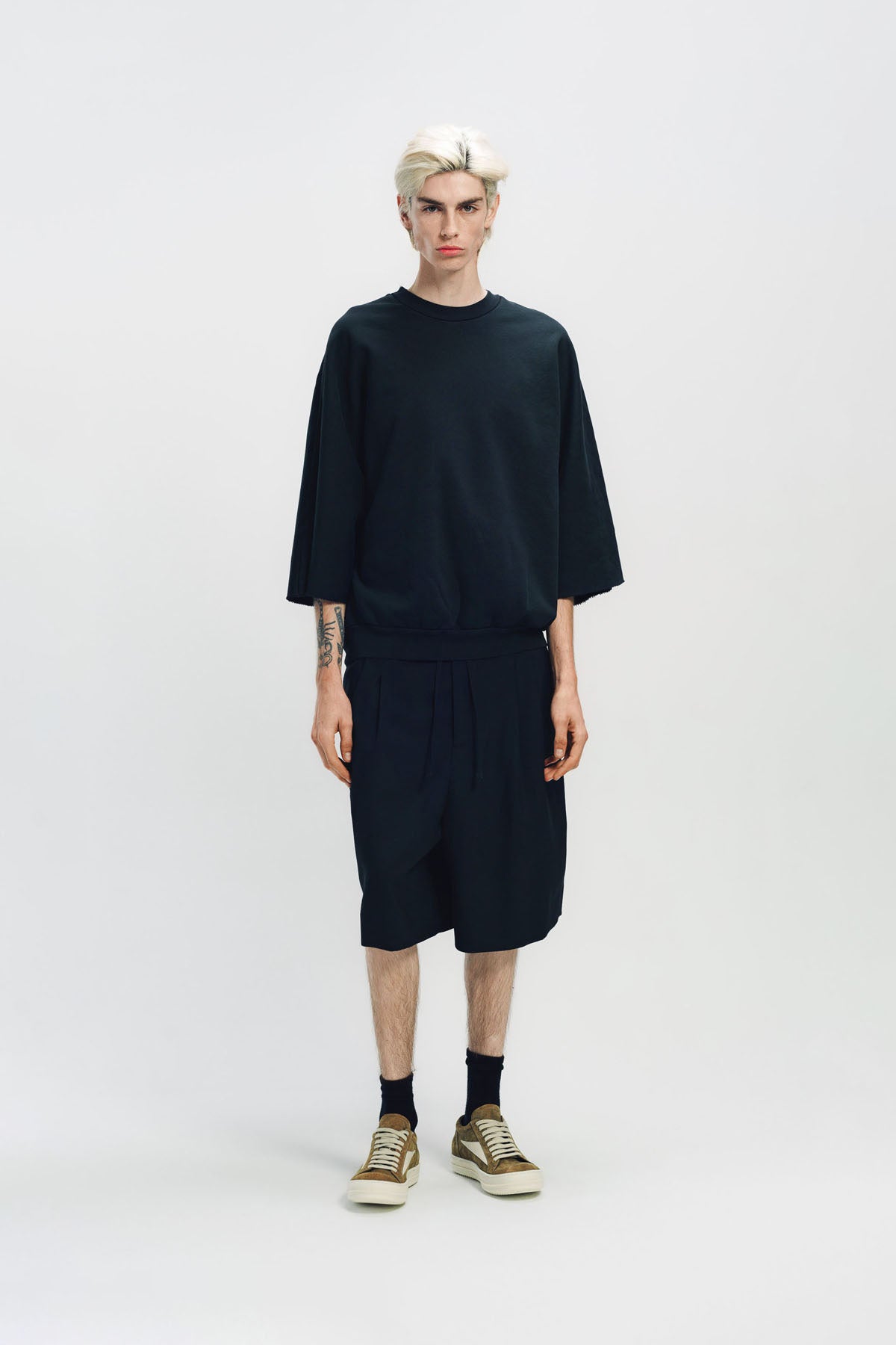 FEAR OF GOD | CUT SLEEVE SWEATSHIRT