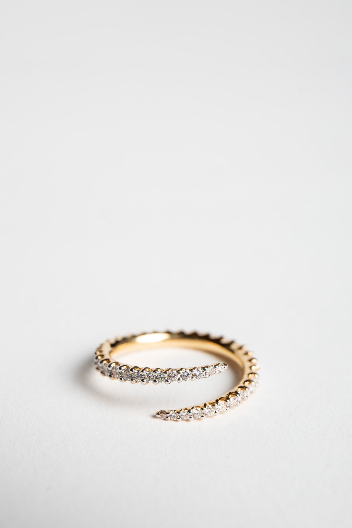 ADI HANDMADE | YELLOW GOLD AND DIAMOND SWIRL RING