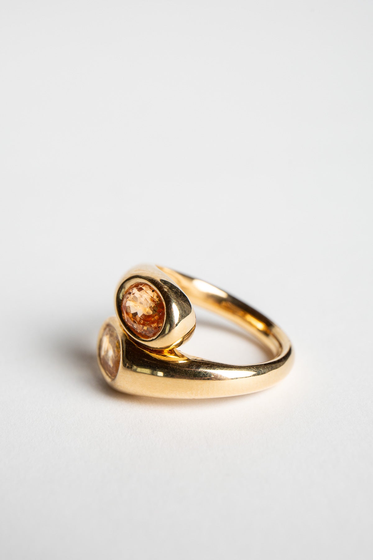 ADI HANDMADE | YELLOW GOLD AND SAPPHIRE DOUBLE RING