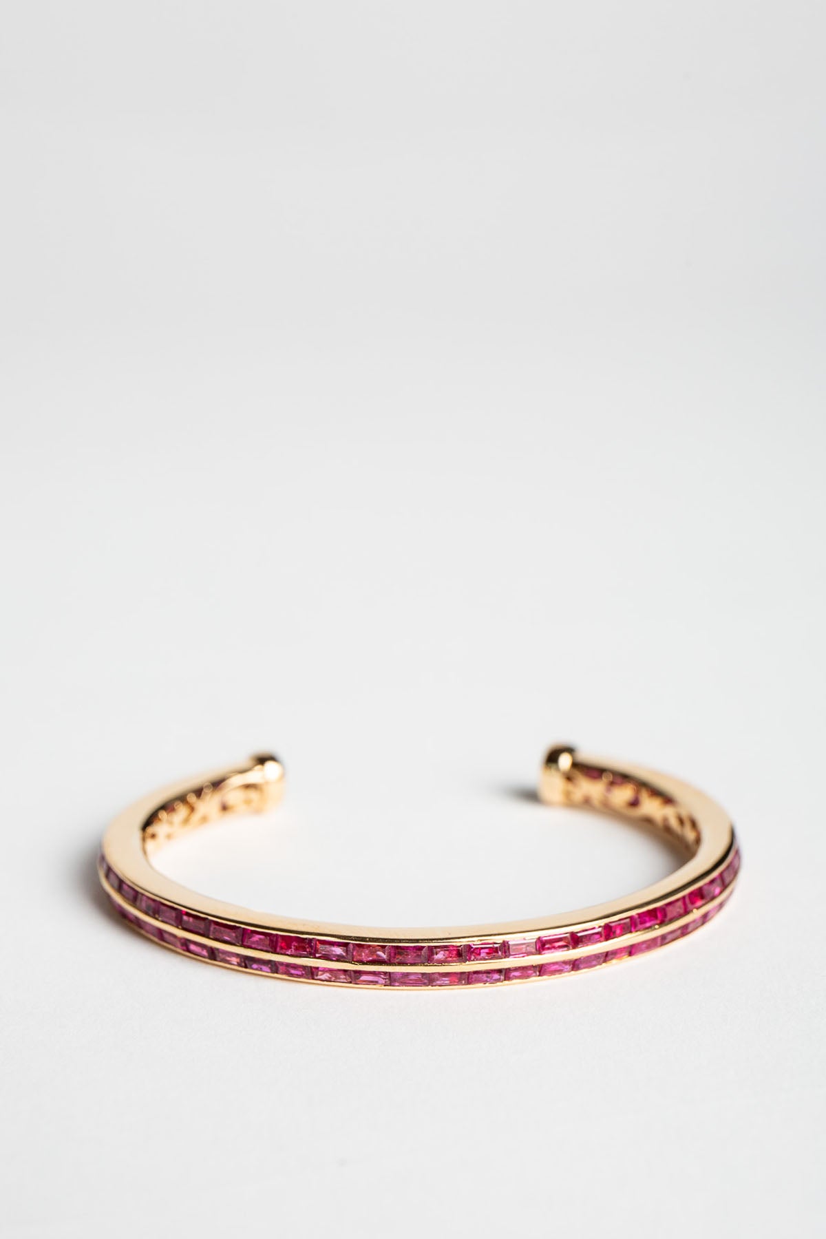 ADI HANDMADE | YELLOW GOLD AND RUBY BRACELET