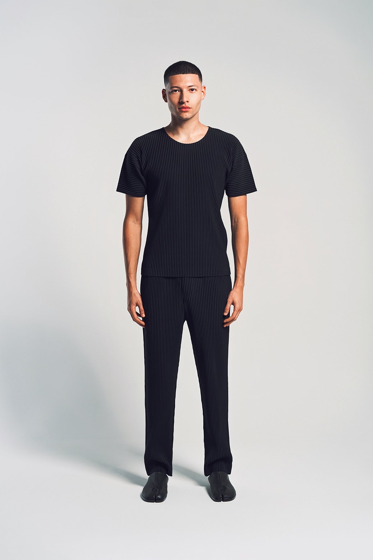 HOMME PLISSÉ ISSEY MIYAKE | PLEATED PANTS