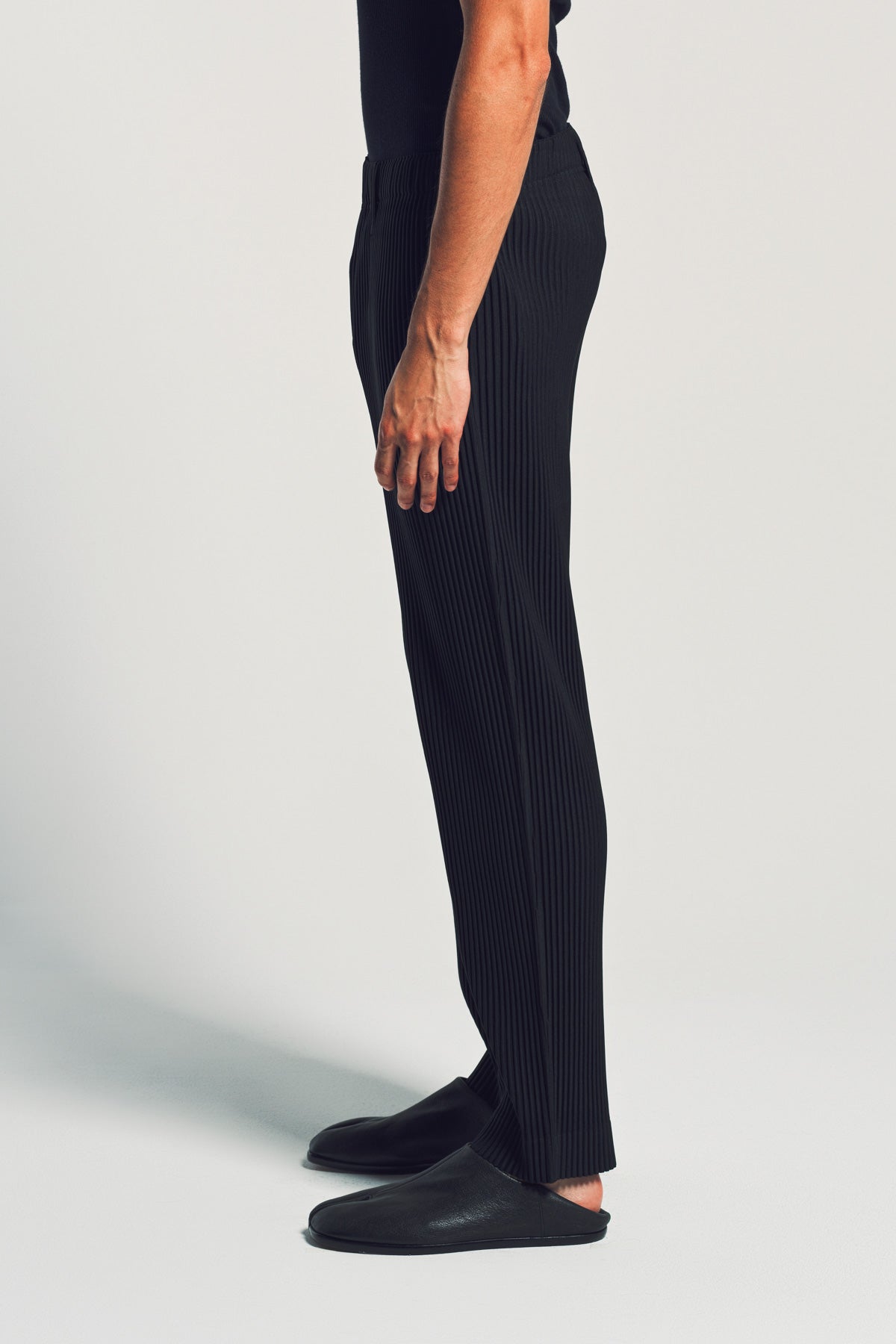 HOMME PLISSÉ ISSEY MIYAKE | PLEATED PANTS