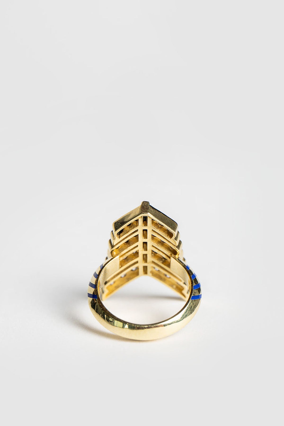 CIRCA 1700 | LOVE AND STRENGTH VICTORY RING