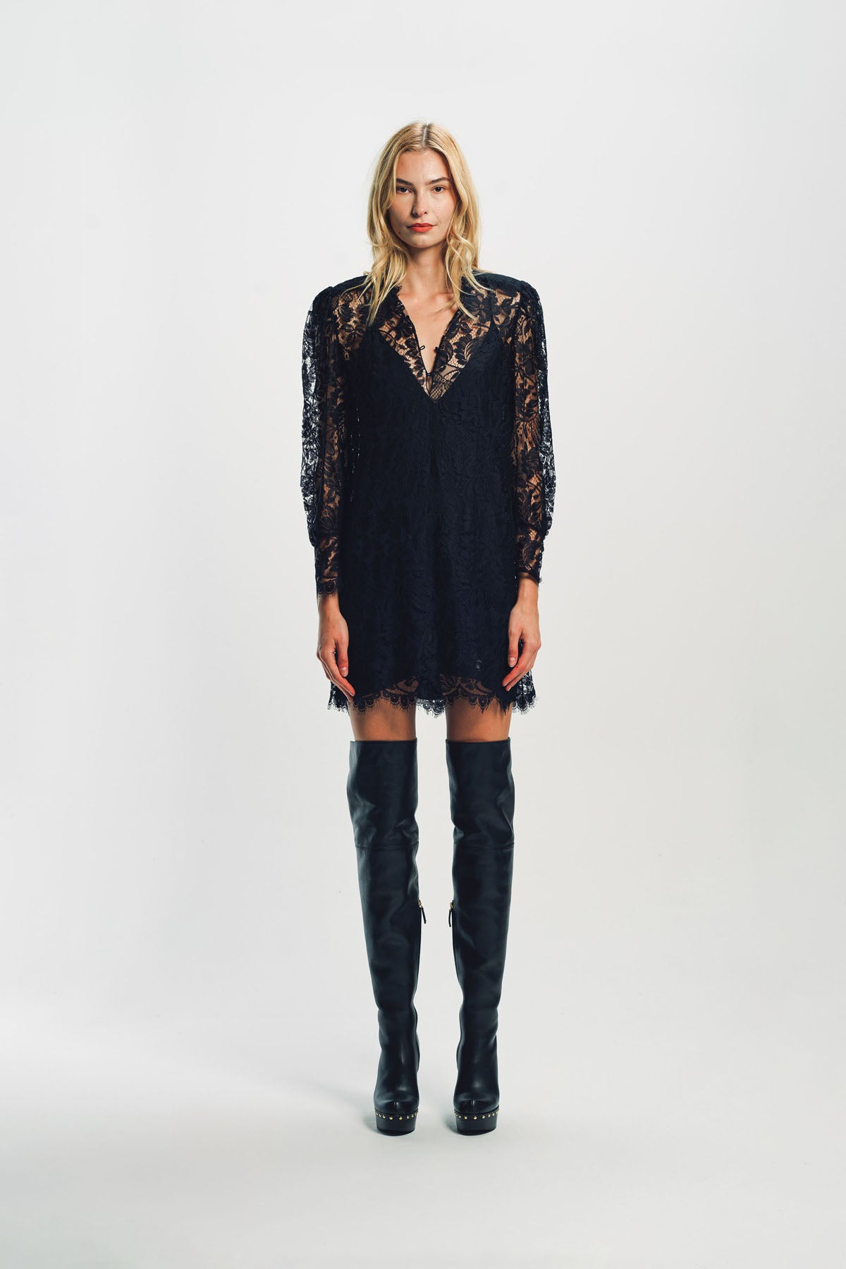 CHLOÉ | LONG-SLEEVE MINI DRESS IN LACE