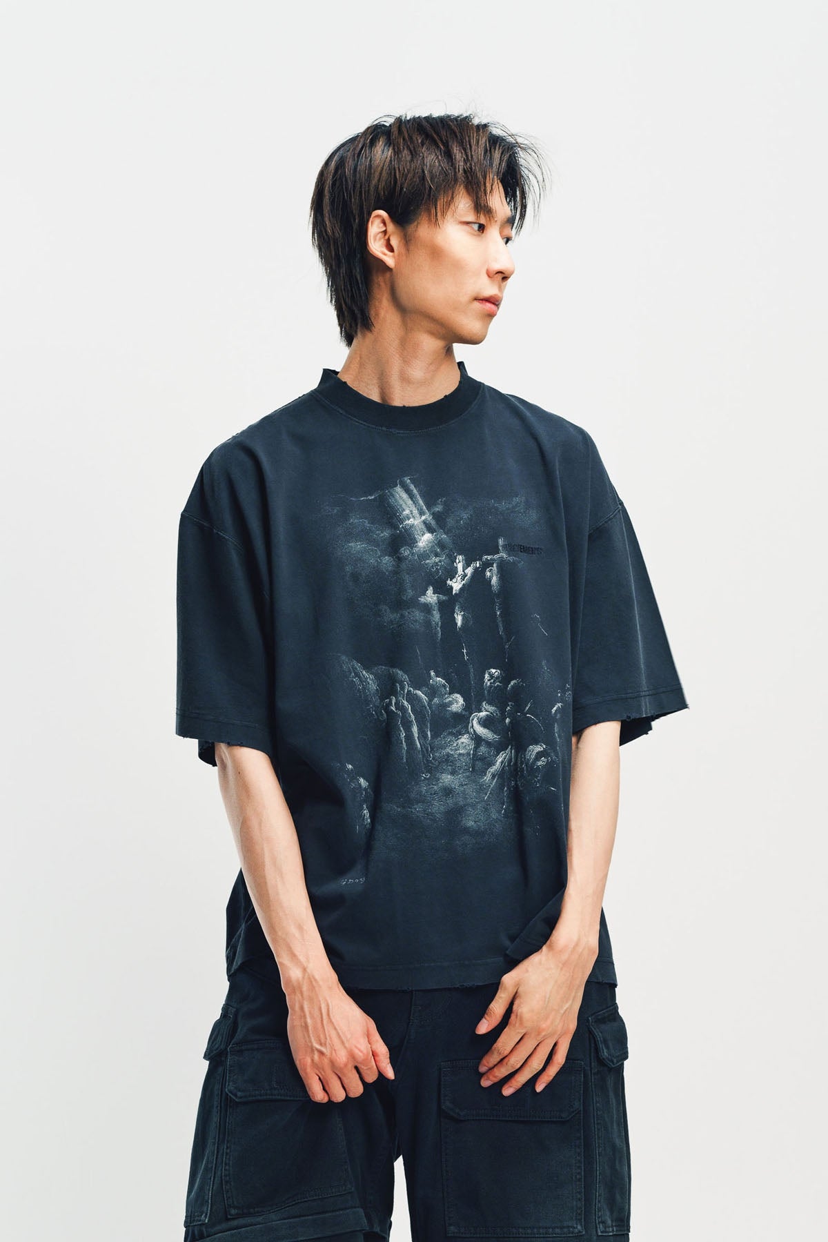 VETEMENTS | JESUS ON A CROSS TEE