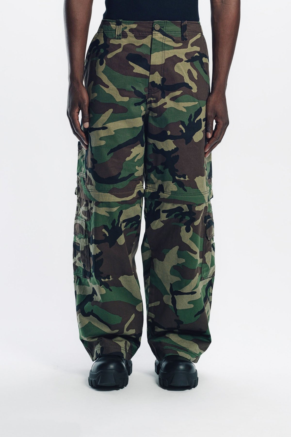 VETEMENTS | CAMO CARGO PANTS