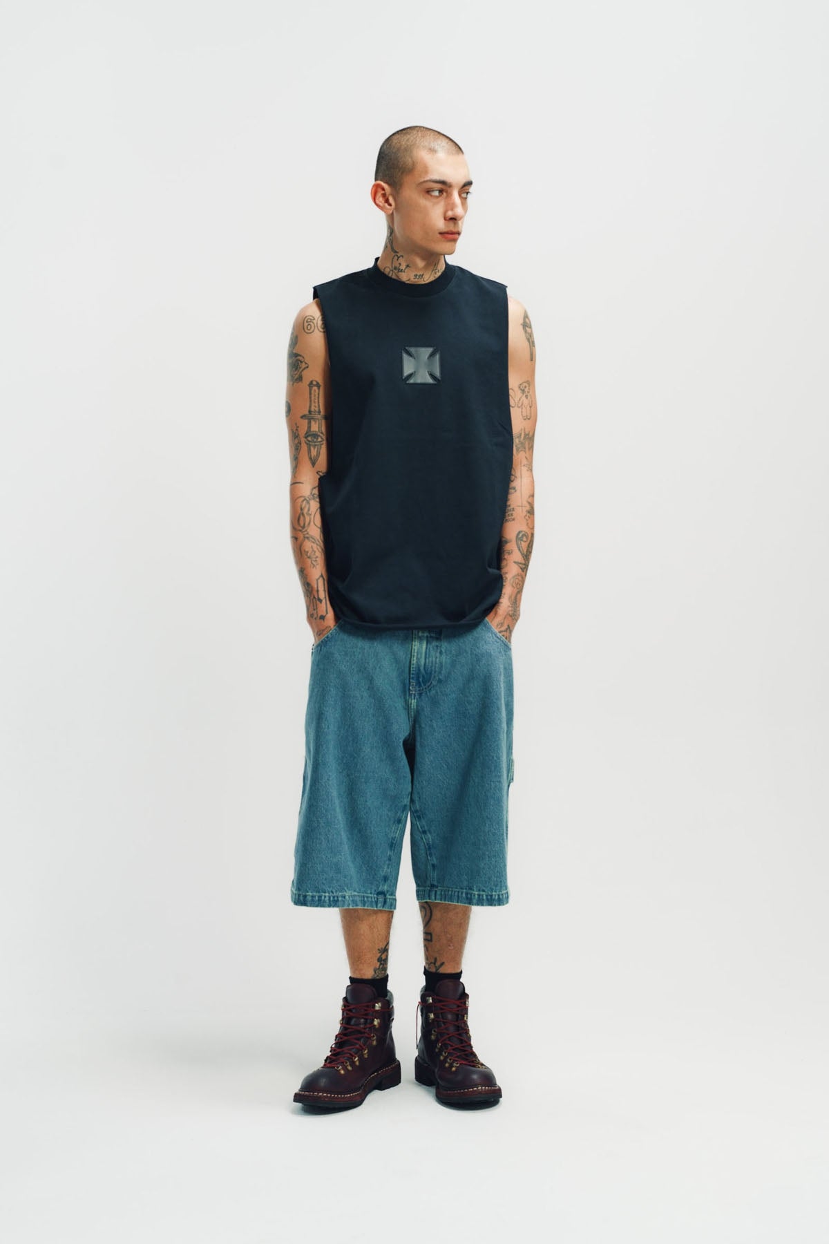 VETEMENTS | BIKER LEATHER CROSS MUCLE TEE