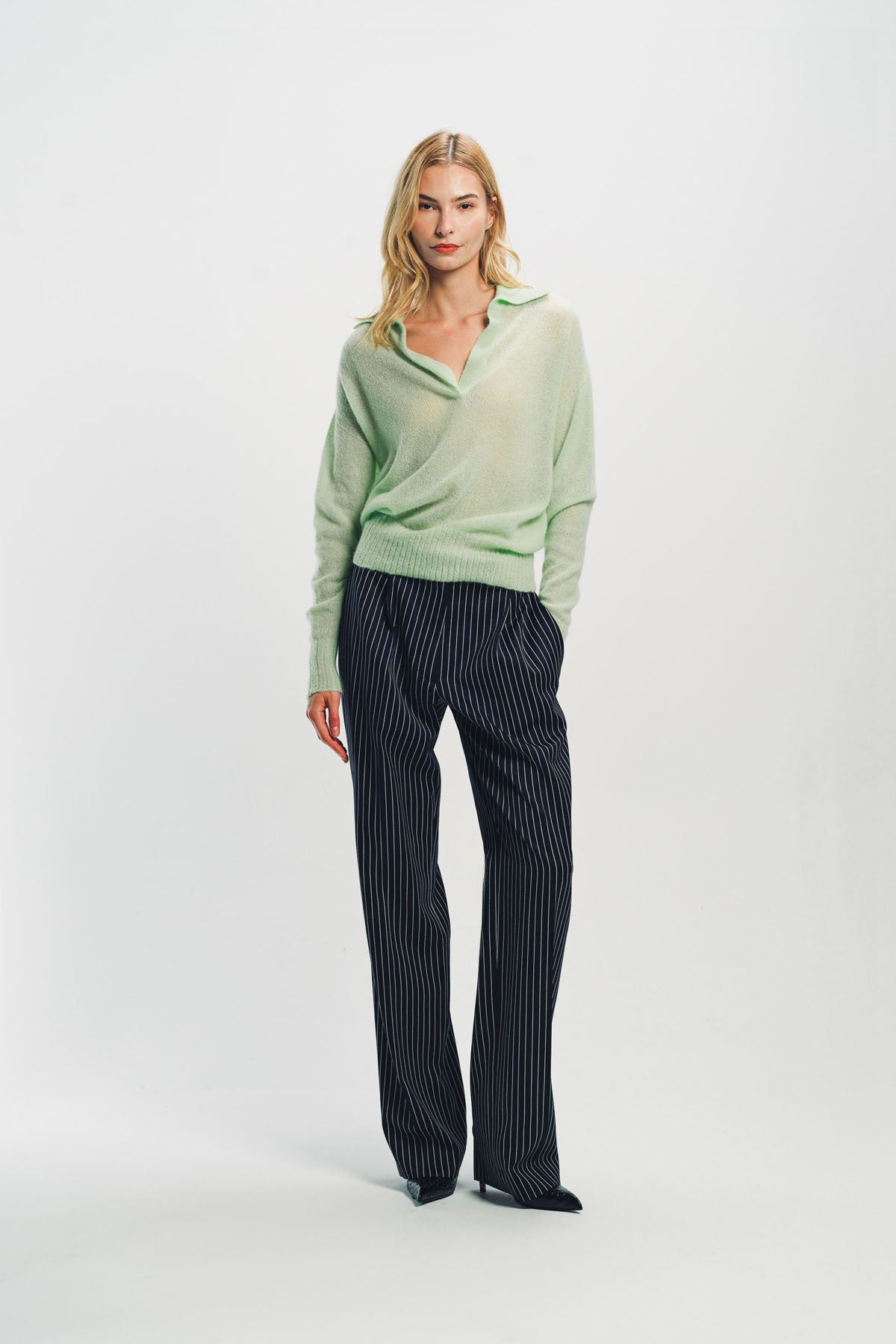 TOM FORD | STRIPED WOOL COTTON BARATHEA RELAXED PLEATED STRAIGHT PANTS