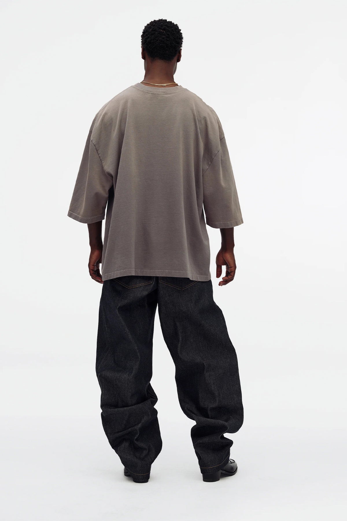 WILLY CHAVARRIA | CHAVARRIA COMMUNITY CENTER BIG BOX BUFFALO TEE