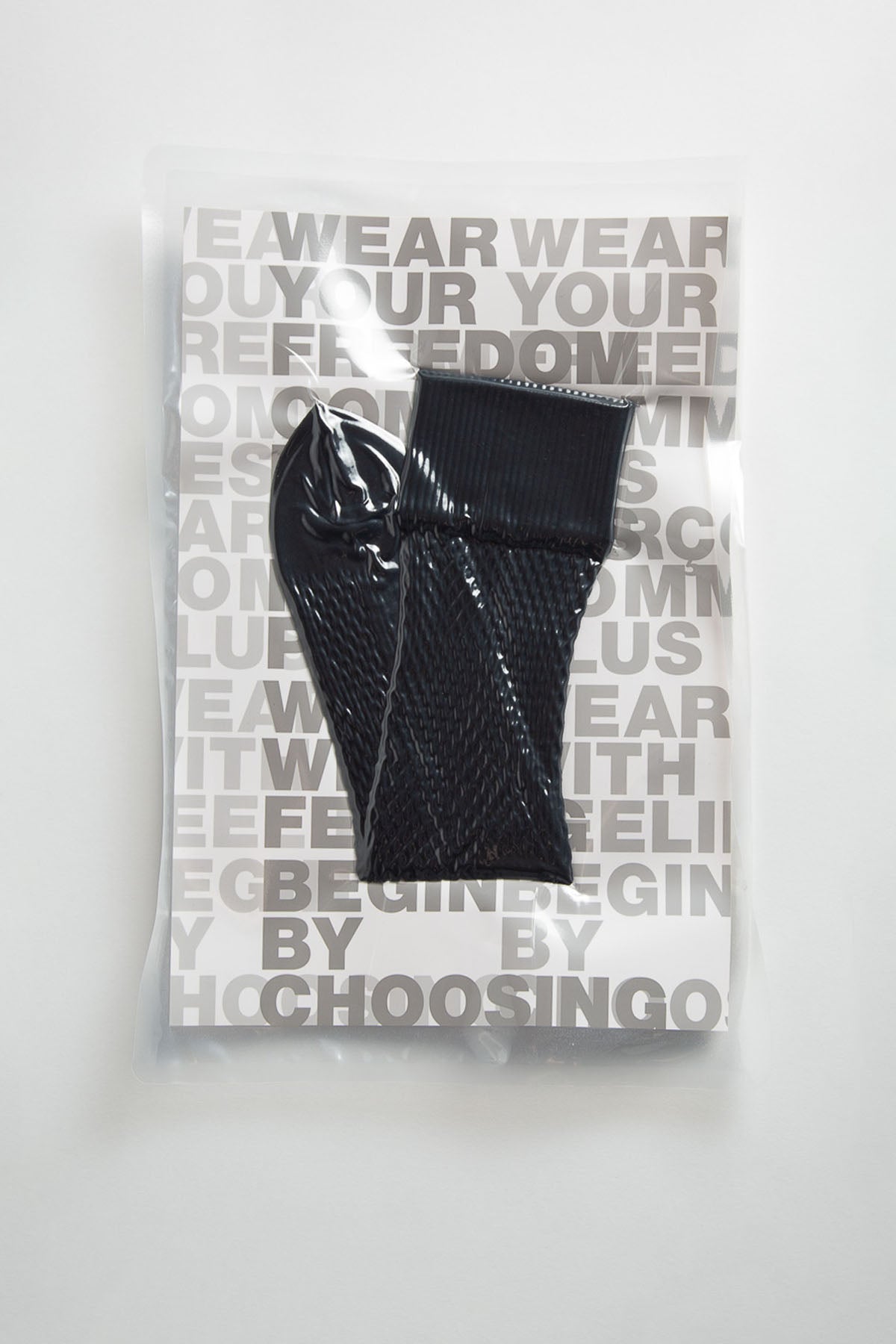 COMME DES GARCONS HOMME PLUS | NYLON MESH SOCKS