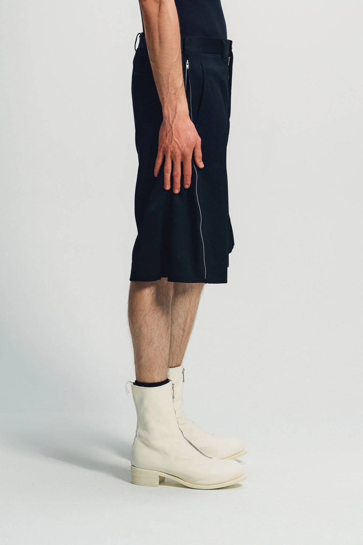 COMME DES GARCONS HOMME PLUS | SIDE ZIP SHORTS