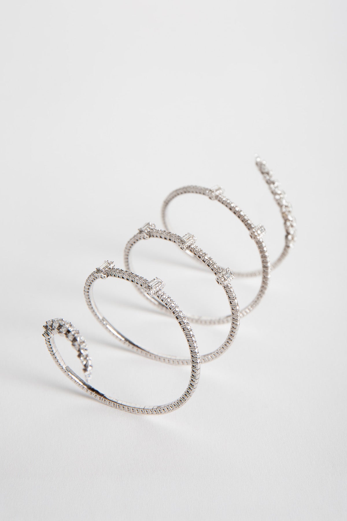 YEPREM | Y-COUTURE DIAMOND BRACELET