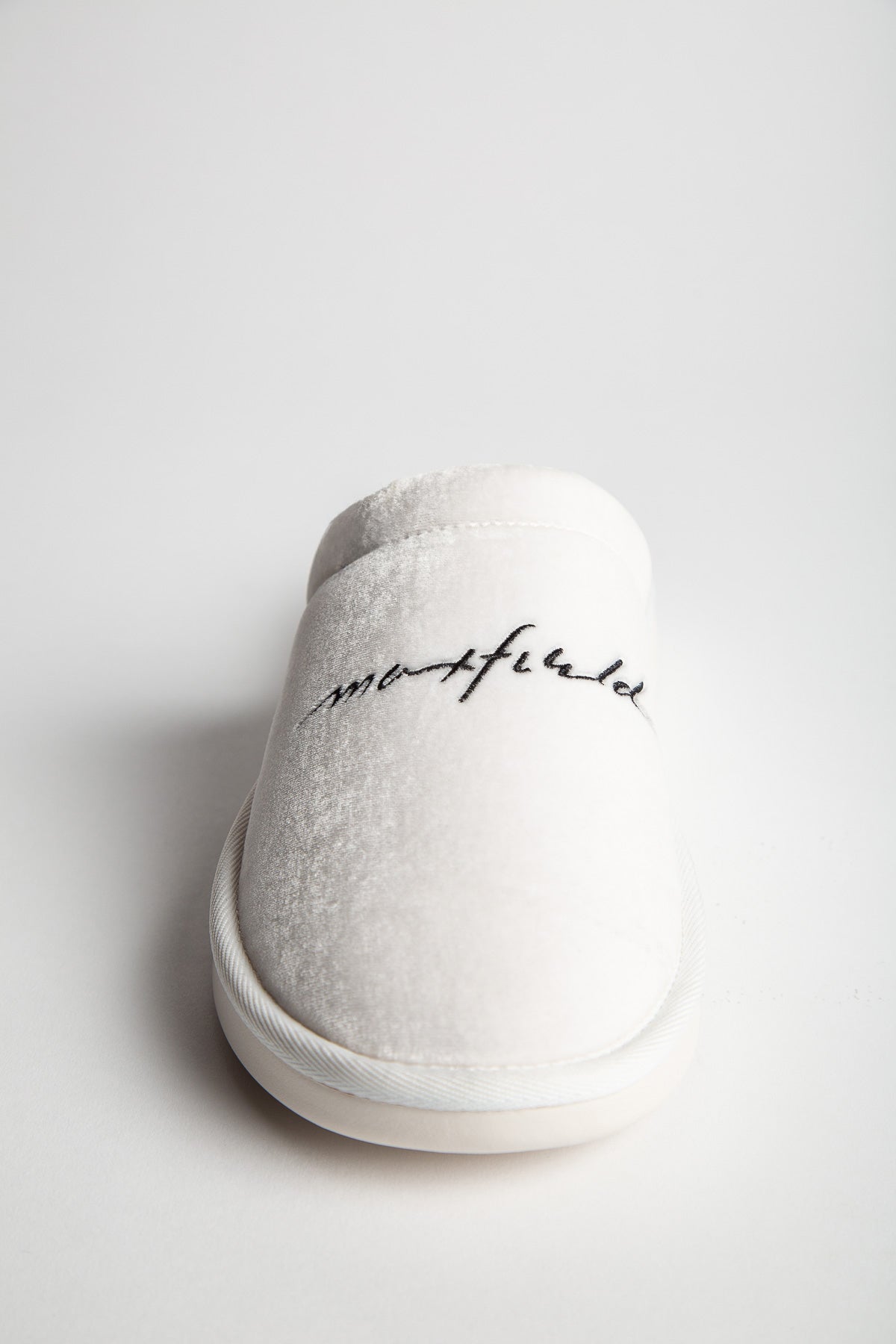 MAXFIELD PRIVATE COLLECTION | WHITE MAXFIELD SLIPPERS