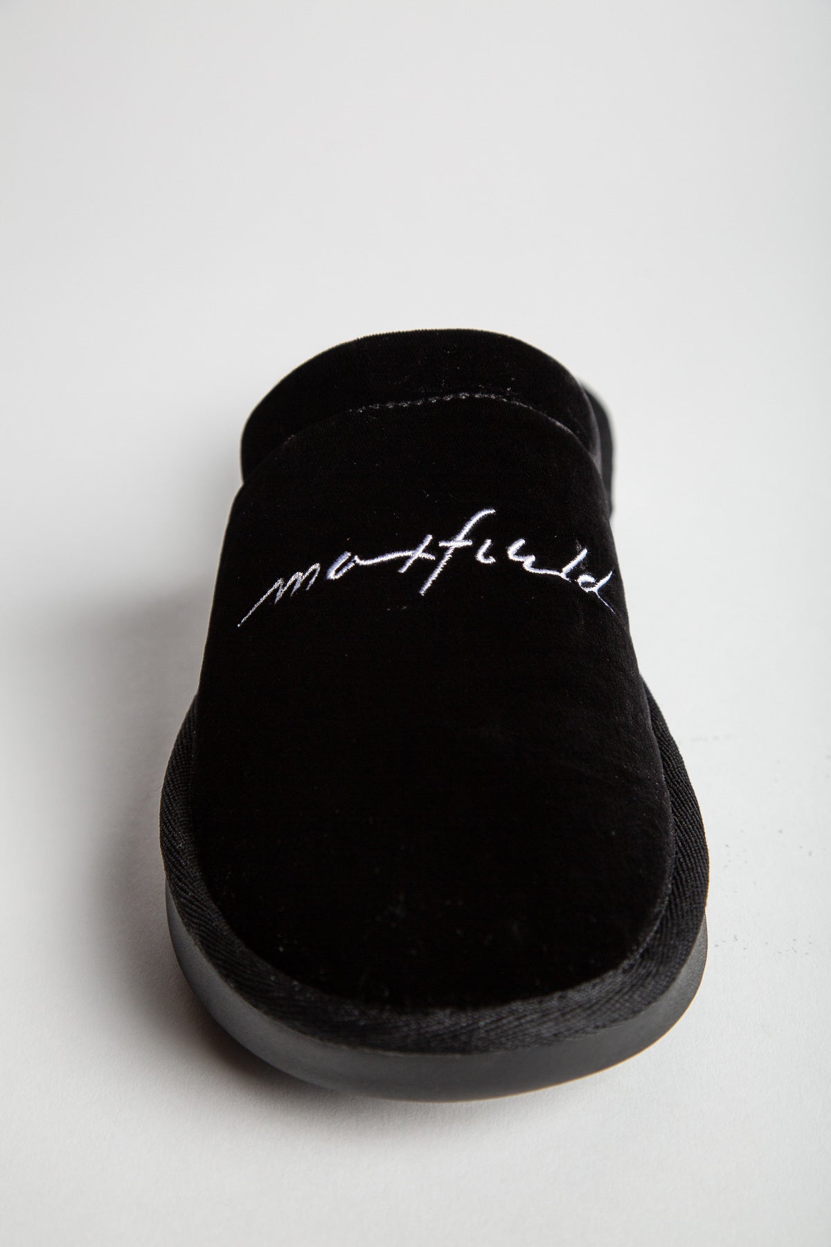 MAXFIELD PRIVATE COLLECTION | BLACK MAXFIELD SLIPPERS