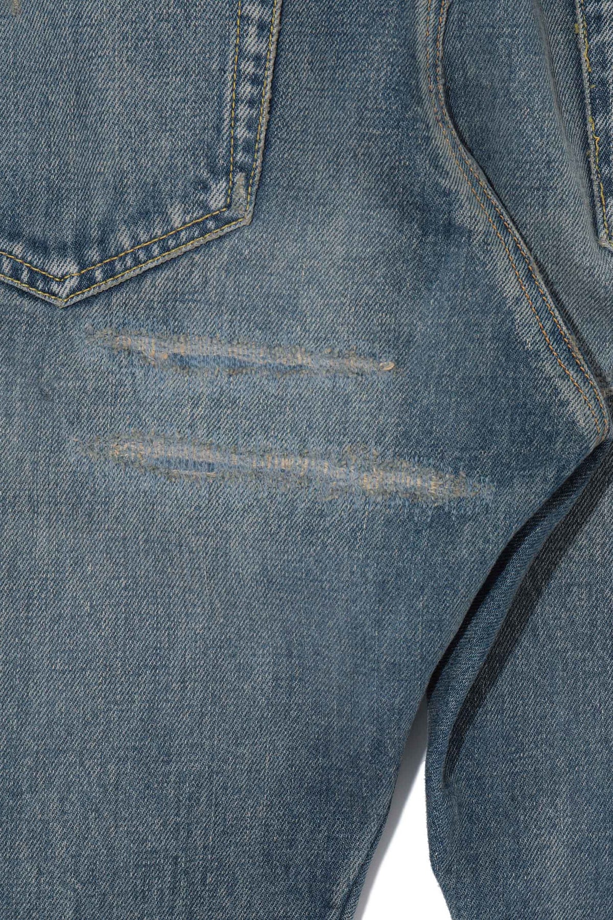UNDERCOVER | RIPPED JEANS