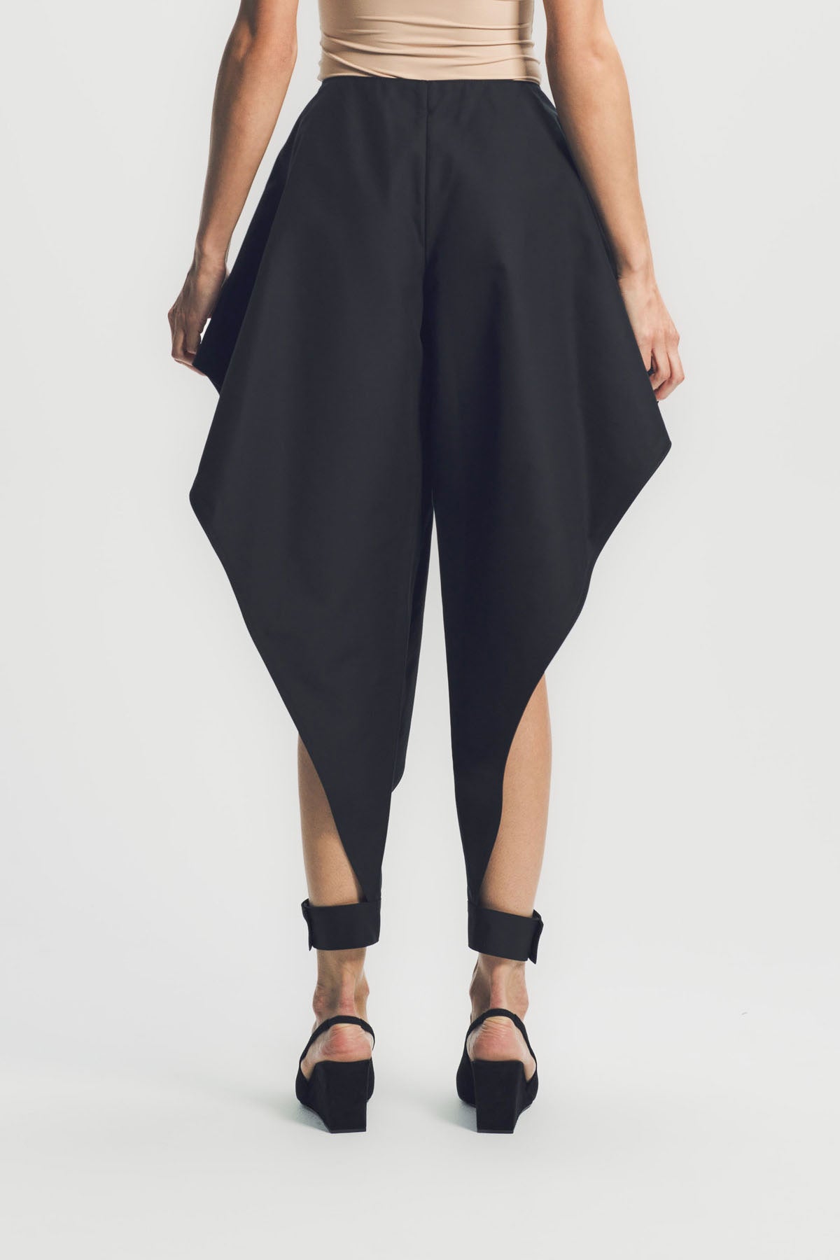 ALAÏA | POINTED PANTS