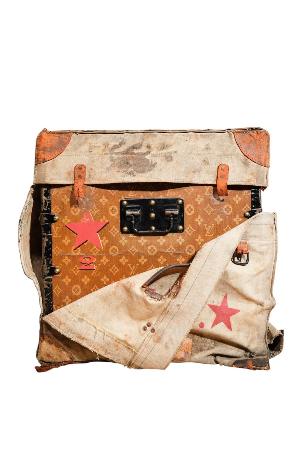 BAGGAGE COLLECTION | EXCEPTIONAL LOUIS VUITTON TRUNK C.1904