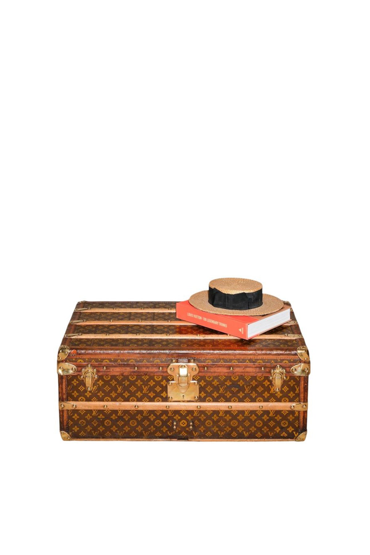 BAGGAGE COLLECTION | LOUIS VUITTON CABIN TRUNK, CIRCA 1910
