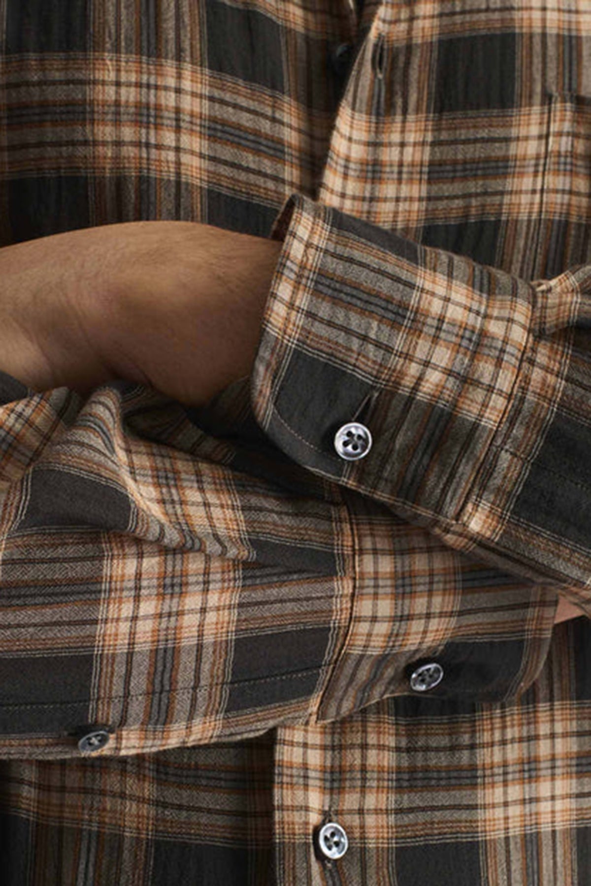 HUSBANDS | PLAID LONG SLEEVE SHIRT