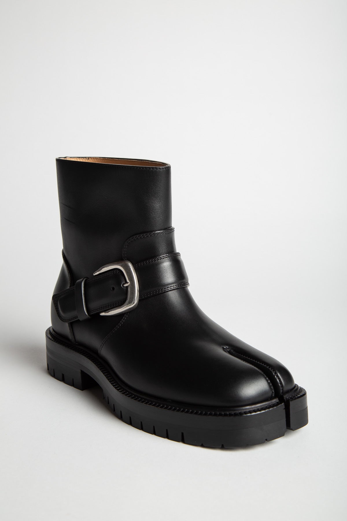 MAISON MARGIELA | TABI COUNTY BUCKLE ANKLE BOOTS