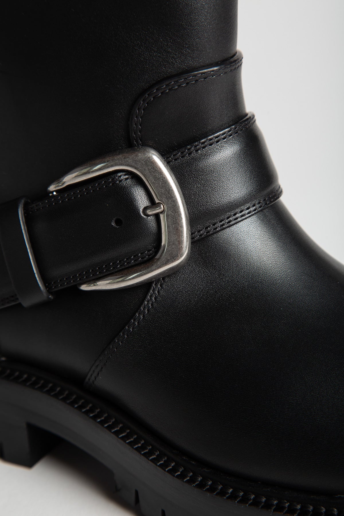 MAISON MARGIELA | TABI COUNTY BUCKLE ANKLE BOOTS