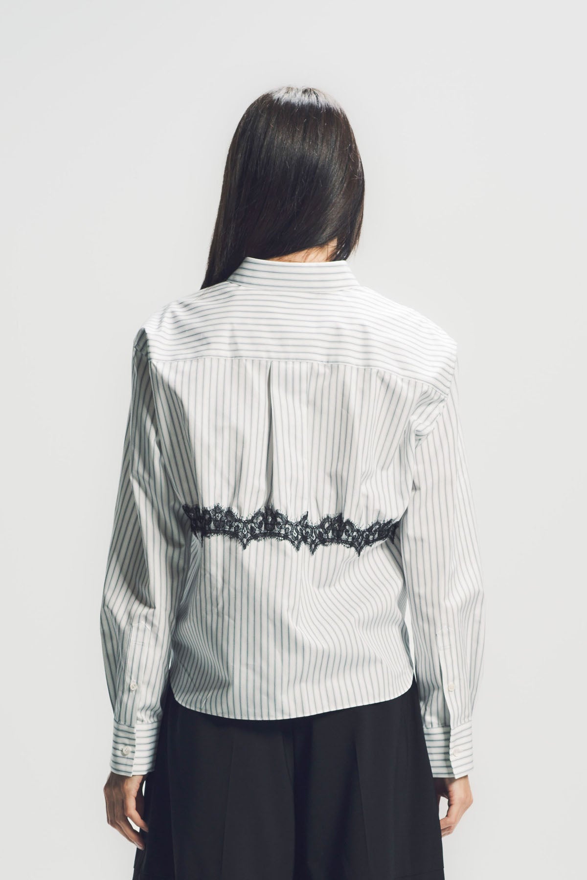 SACAI | STRIPE POPLIN LONG SLEEVE SHIRT