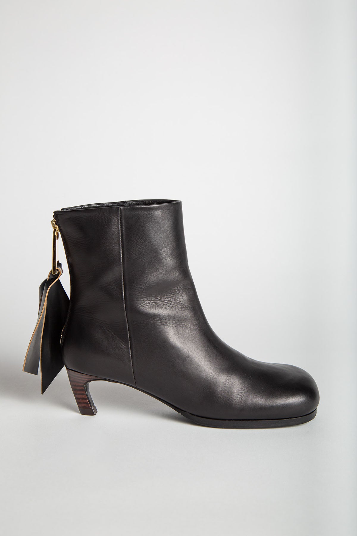 SACAI | PULLER SHORT BOOTS