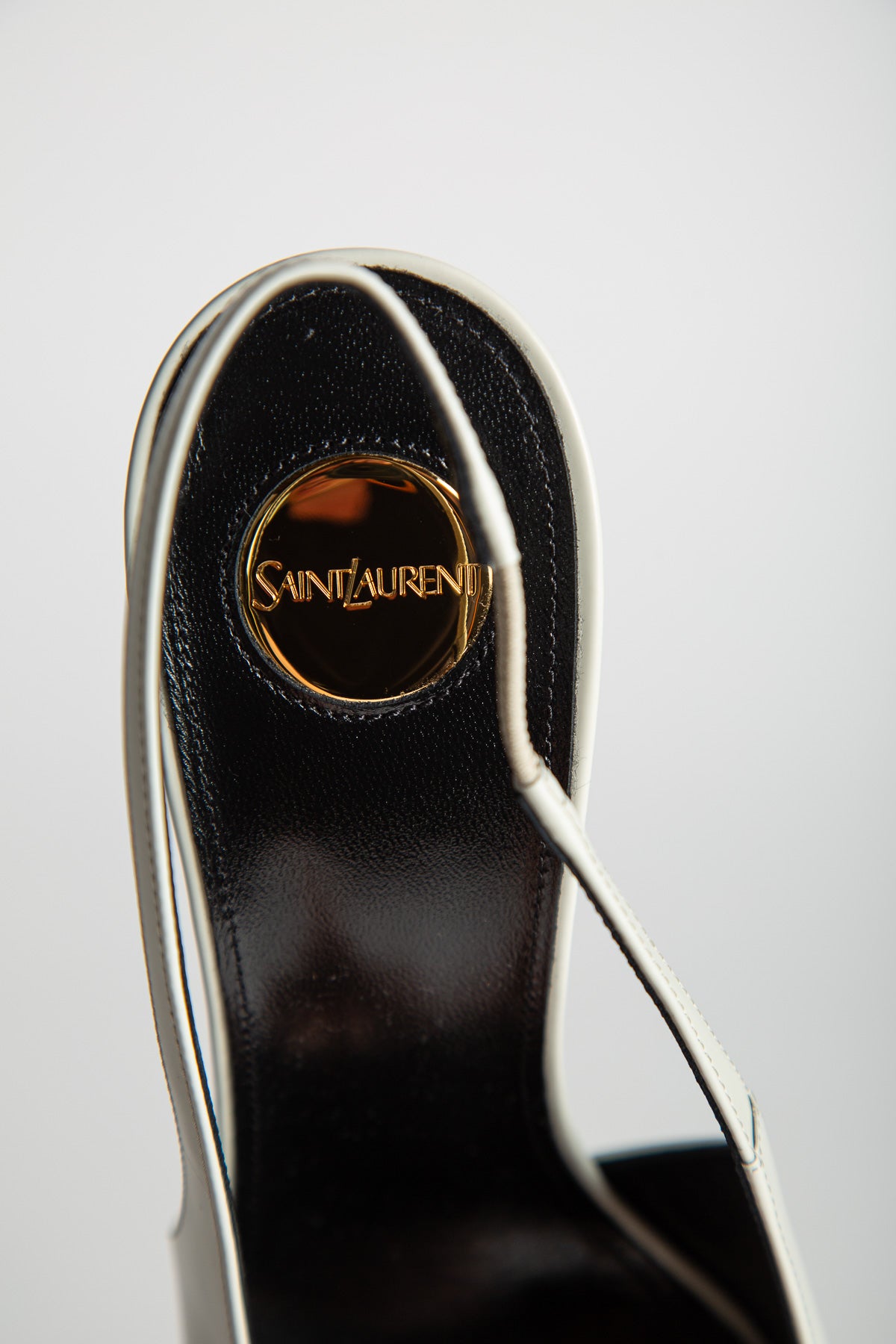 SAINT LAURENT | GUERMANTES PUMPS