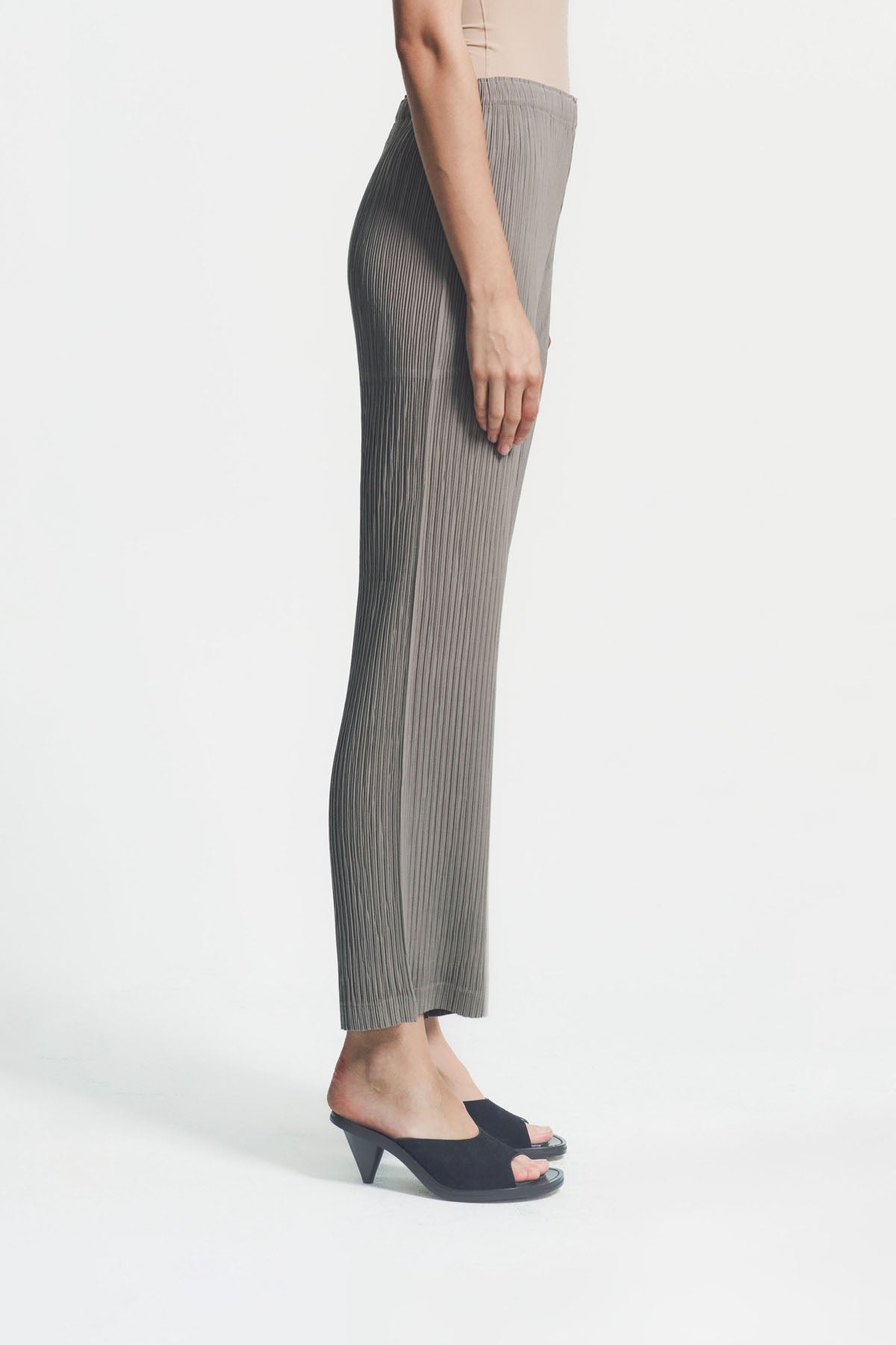 ISSEY MIYAKE | HATCHING PLEATS PANTS