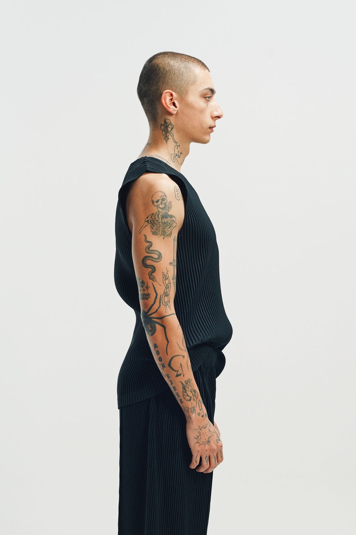 HOMME PLISSÉ ISSEY MIYAKE | BASICS TANK
